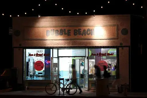 Bubble Beach Laundry - Image 3