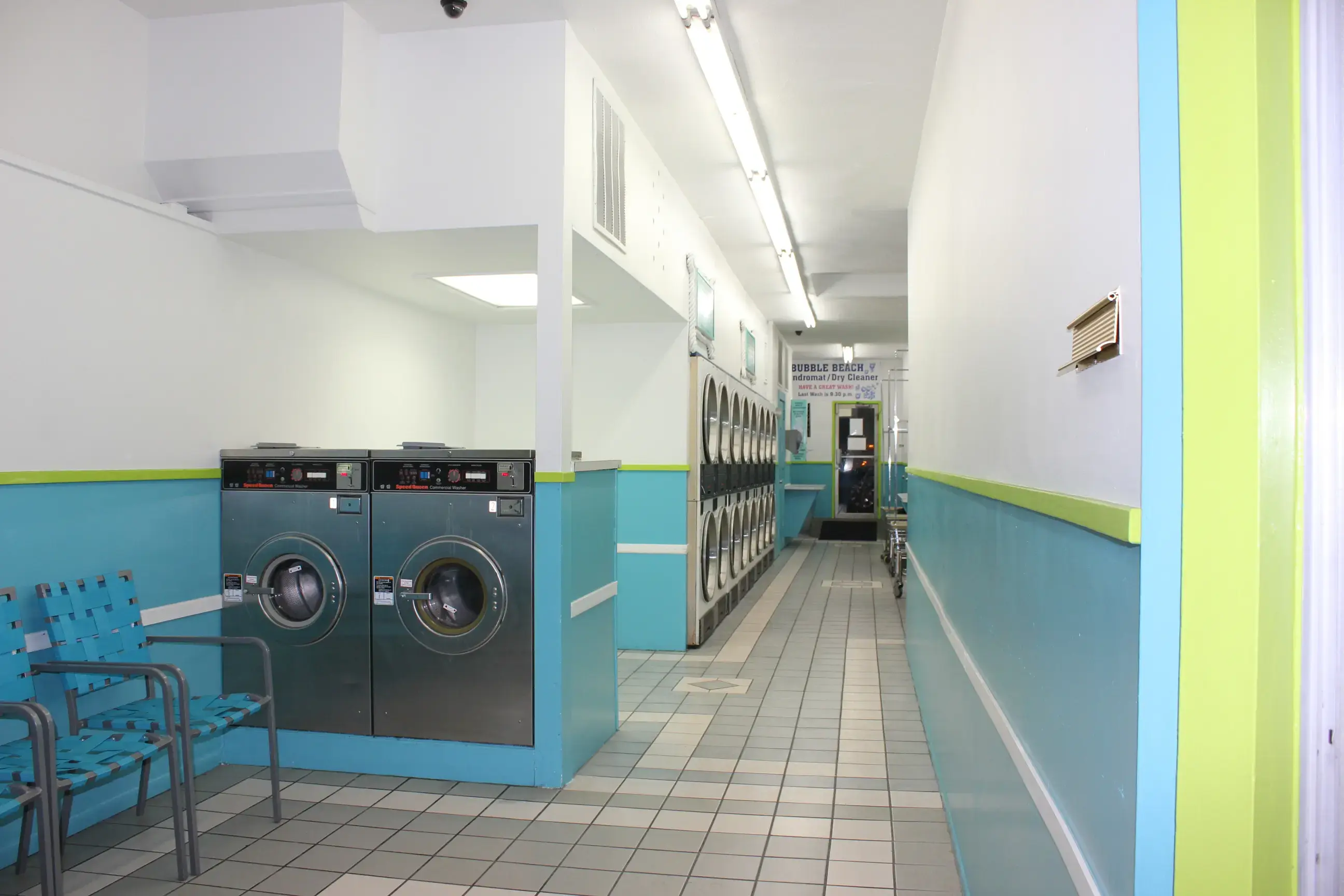Bubble Beach Laundry - Image 1