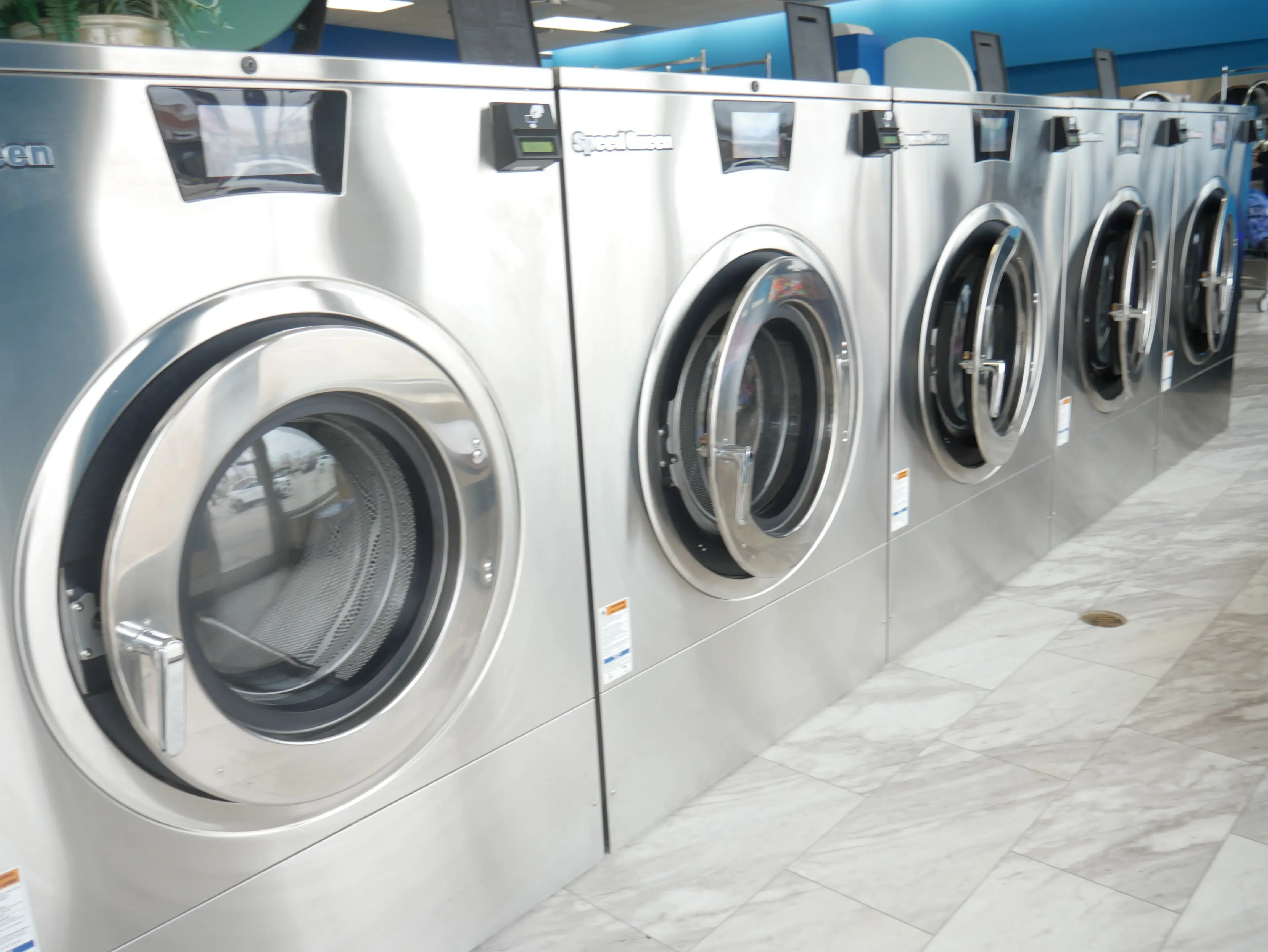 Bubble Bob's Laundromat - Image 13