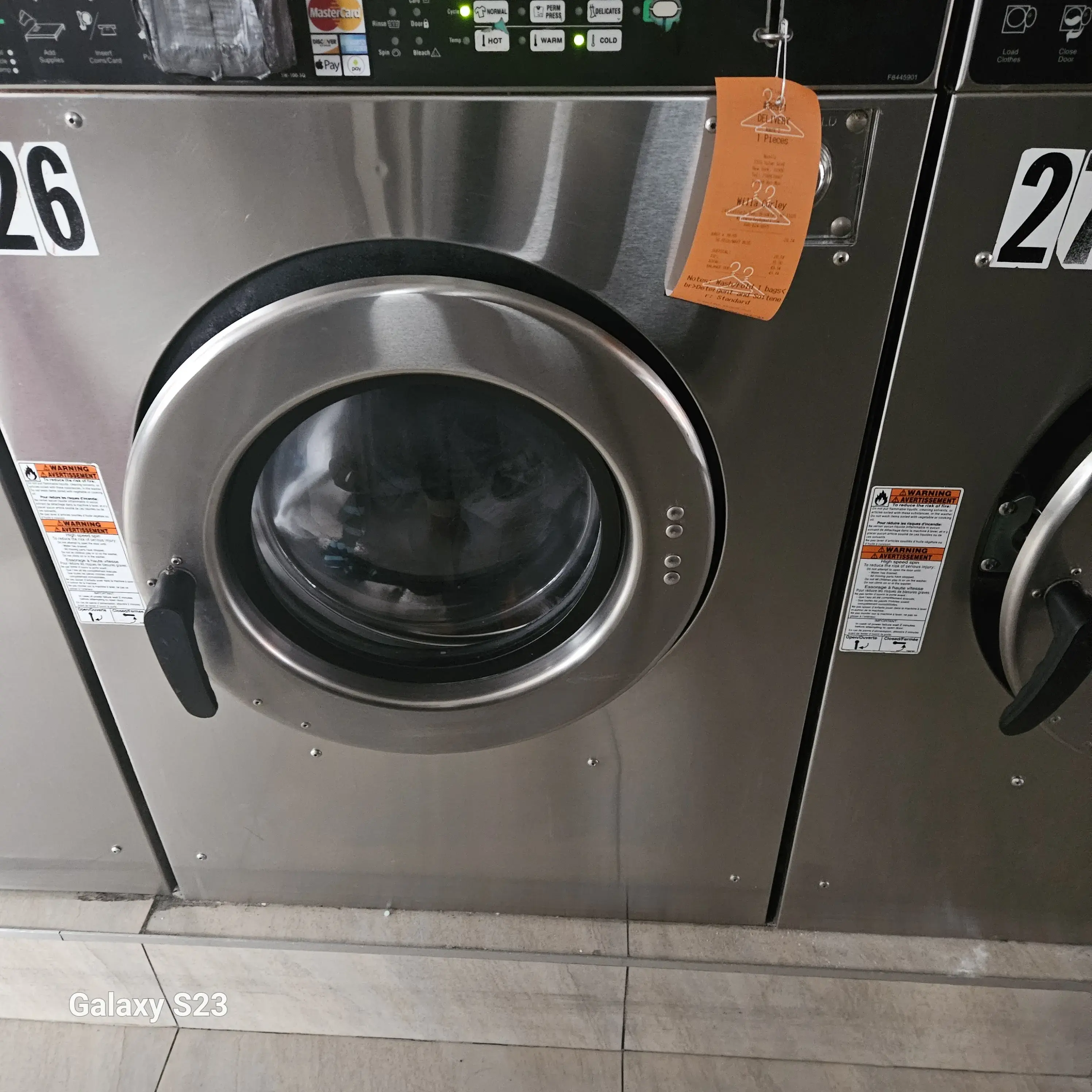 Bubble Land Laundromat & Dry cleaning thumbnail 12