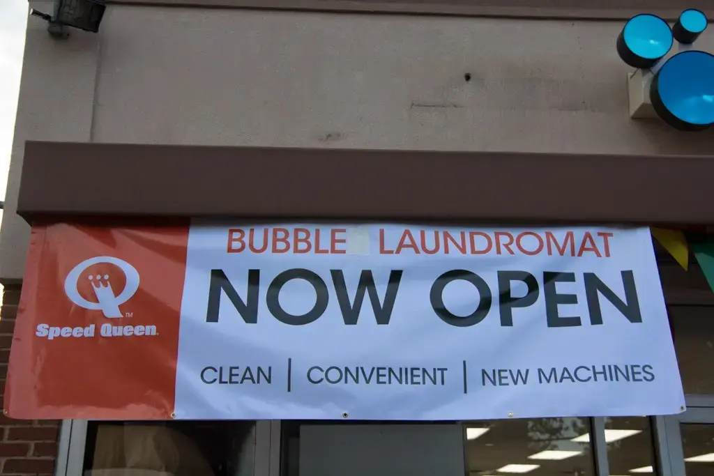 Bubble Laundromat - Alexandria - Image 13