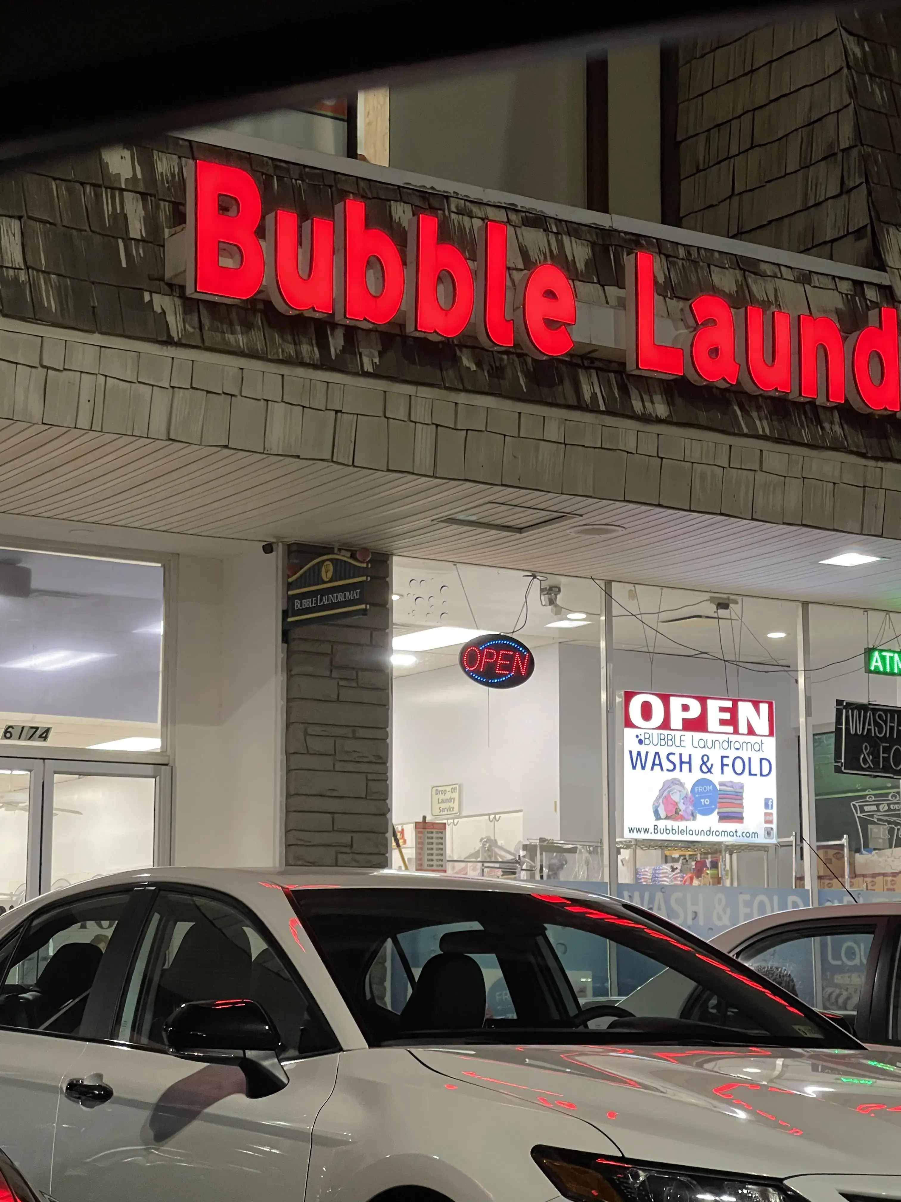 Bubble Laundromat - Image 6