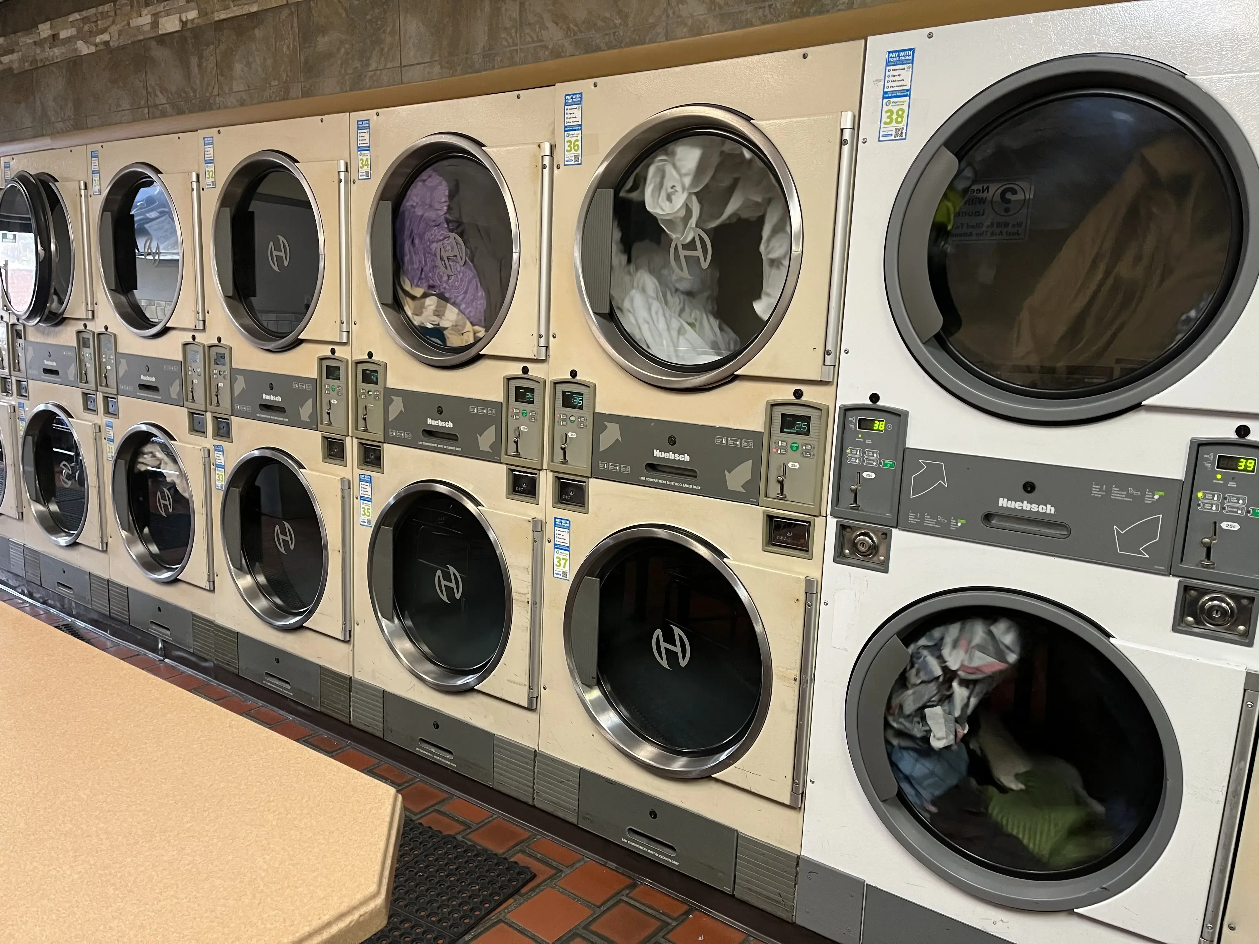 Bubble Mill Laundromat - Image 4