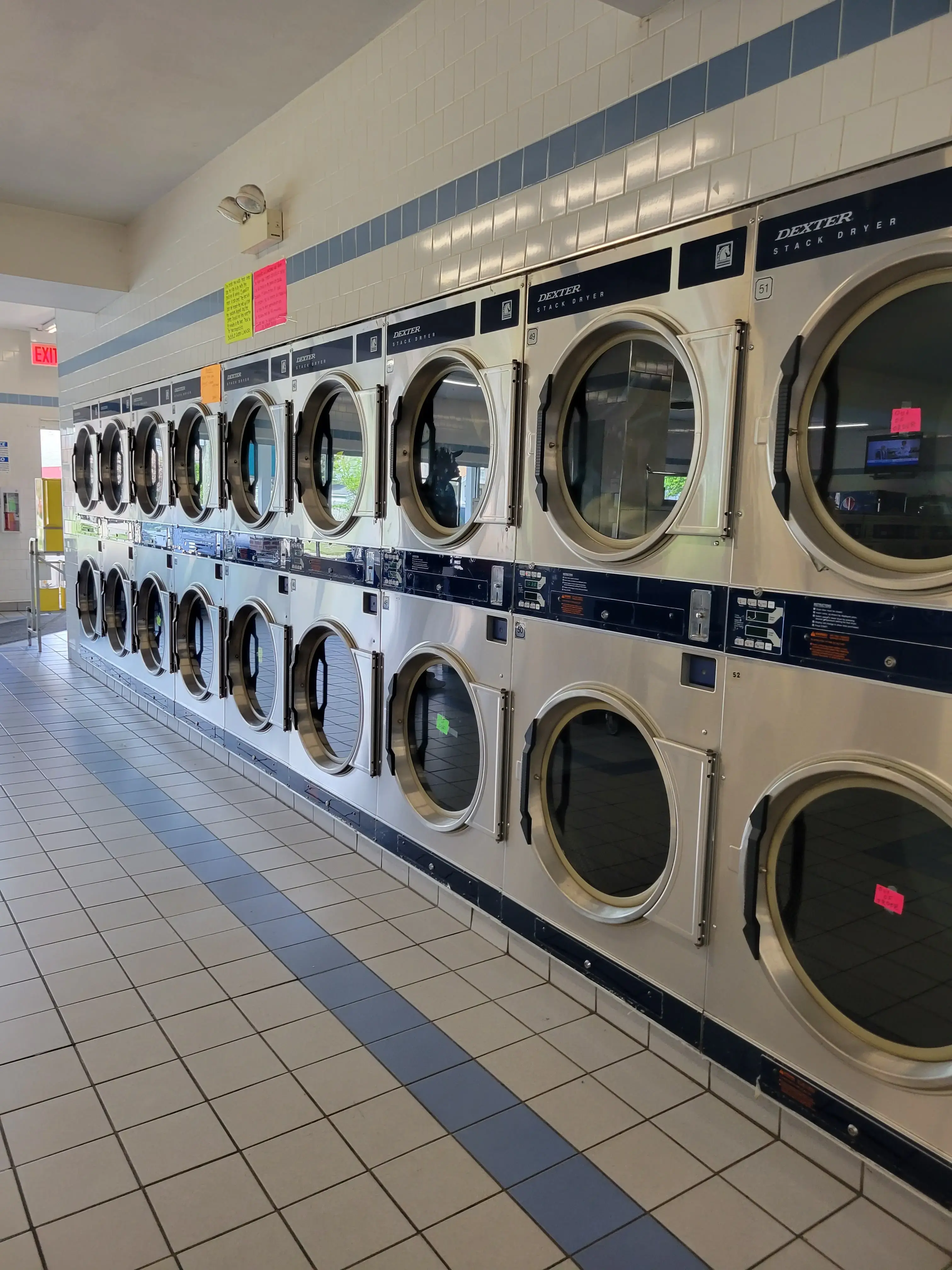 Bubble Queen Laundry - Image 1