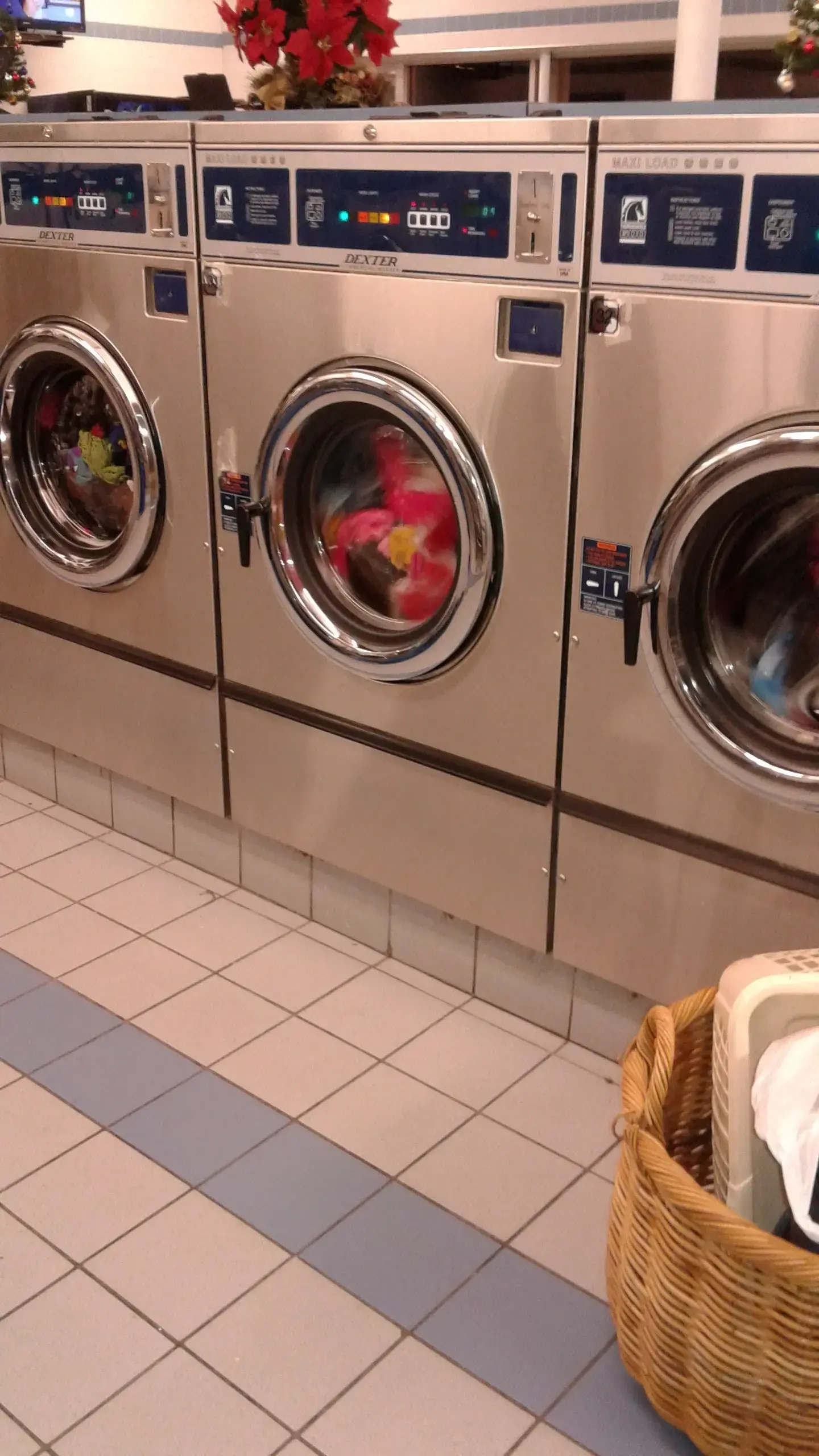 Bubble Queen Laundry - Image 18