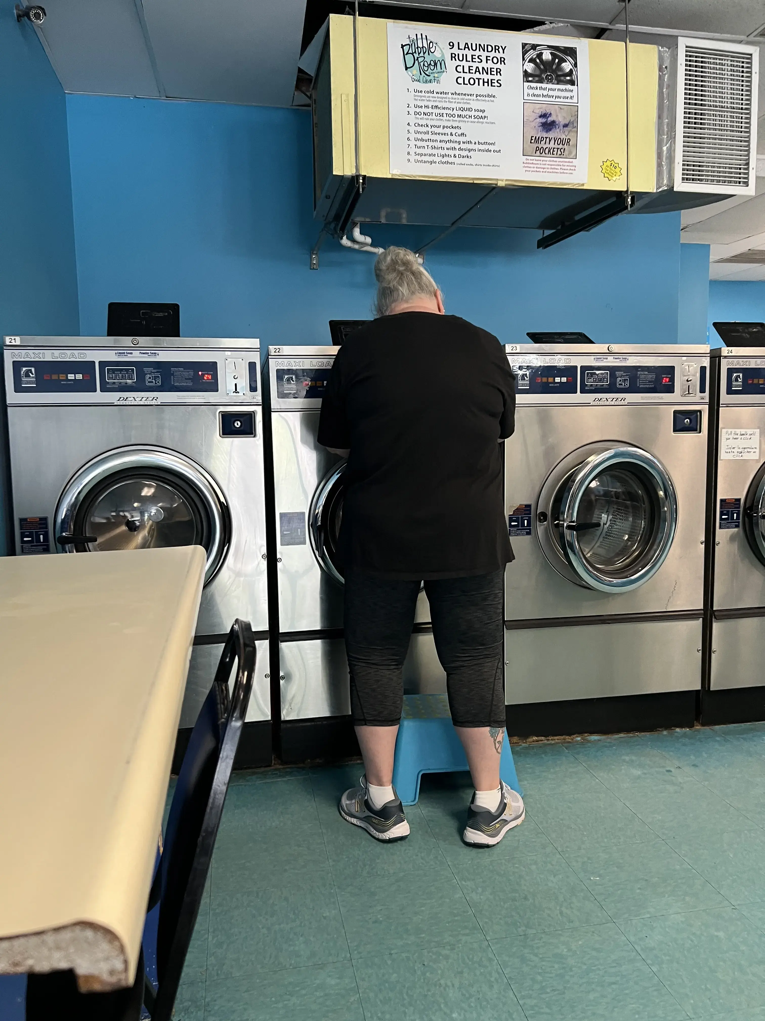Bubble Room Coin Laundry & Dry Clean Lenexa - Image 13