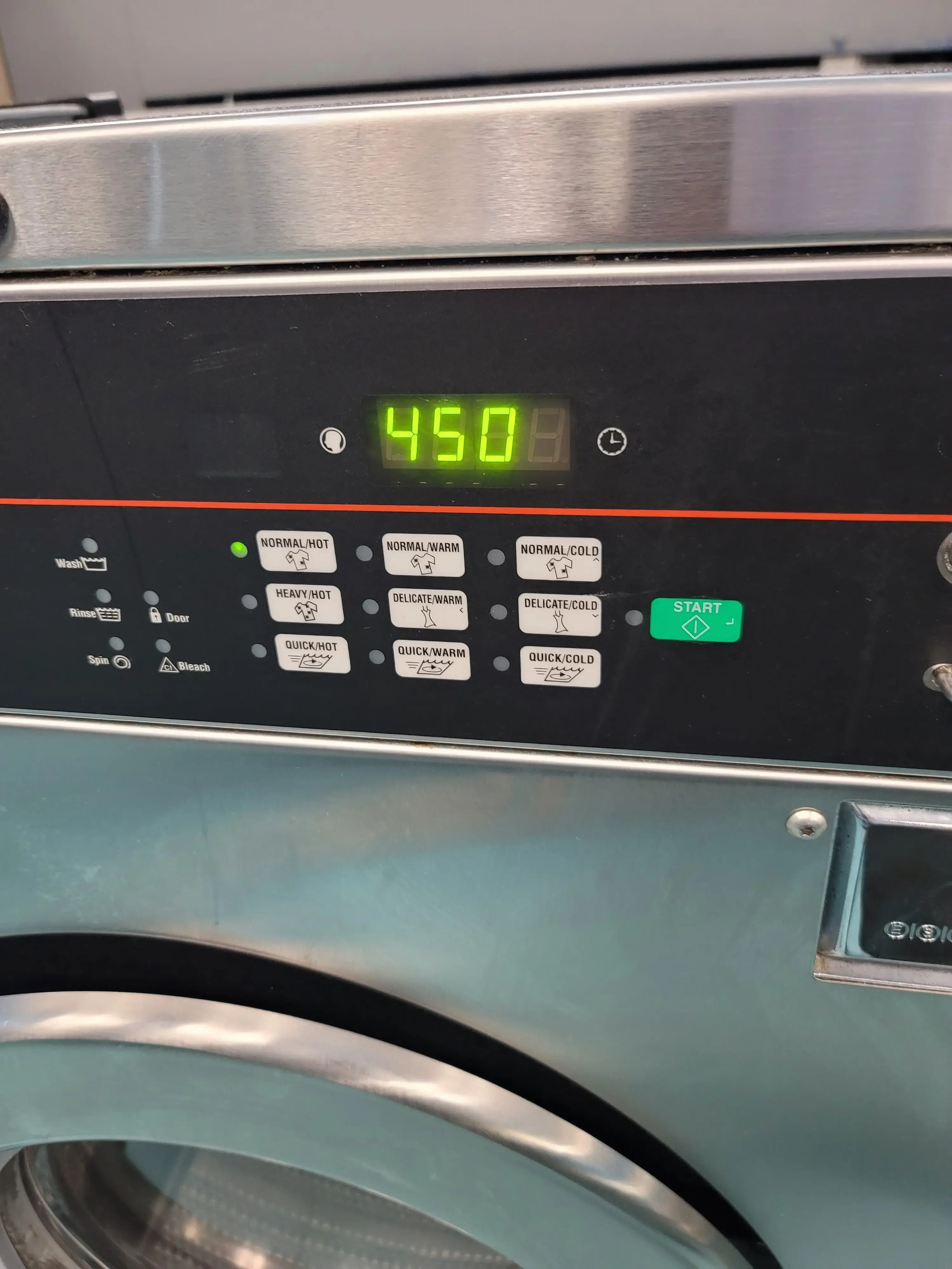 Bubble Room Coin Laundry & Dry Clean Lenexa thumbnail 12