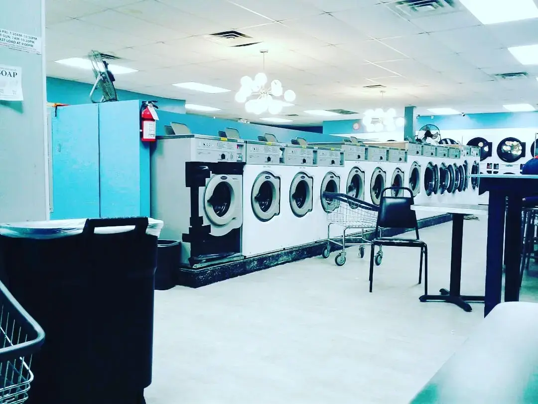 Bubble Room Laundromat - Olathe - Image 3