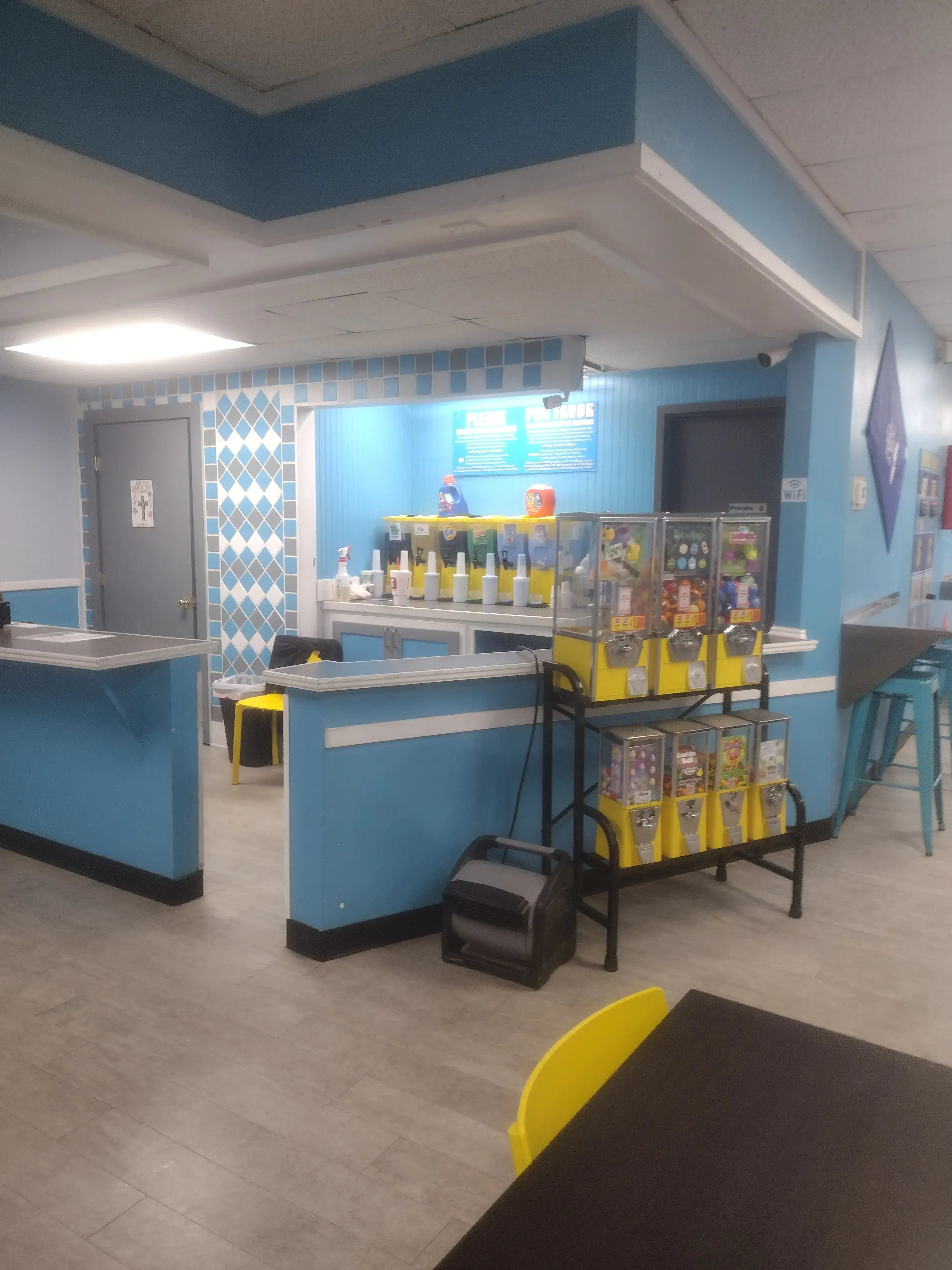 Bubble Room Laundry - Now Open! thumbnail 9