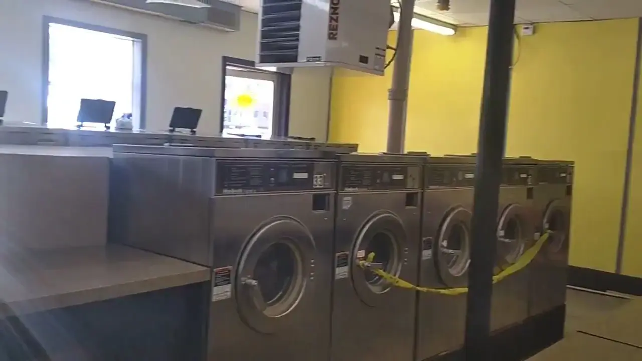 Bubble Splash Laundry thumbnail 2