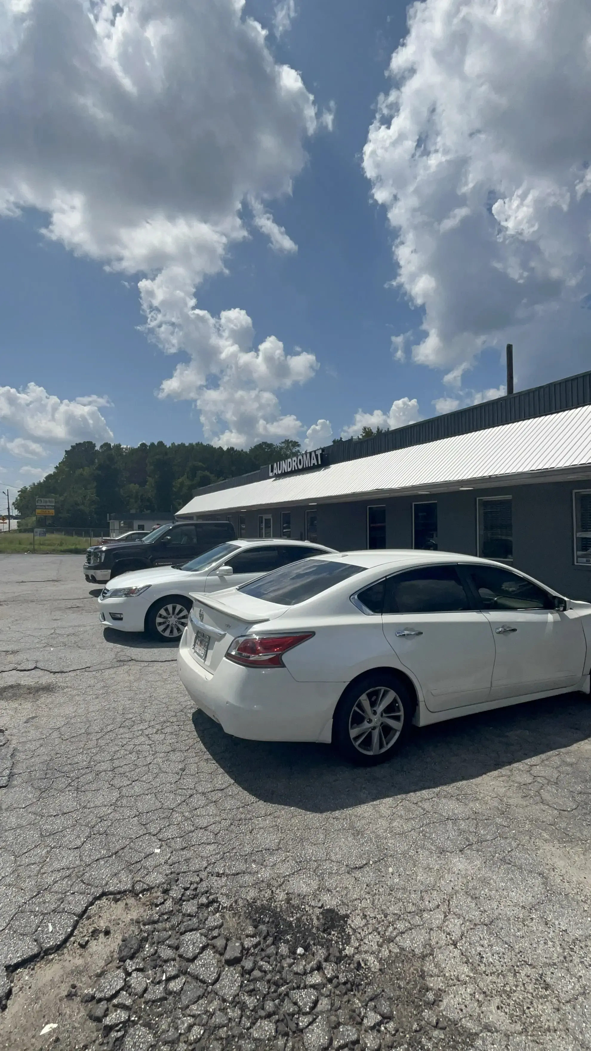 Bubble Splash Laundry - Image 9