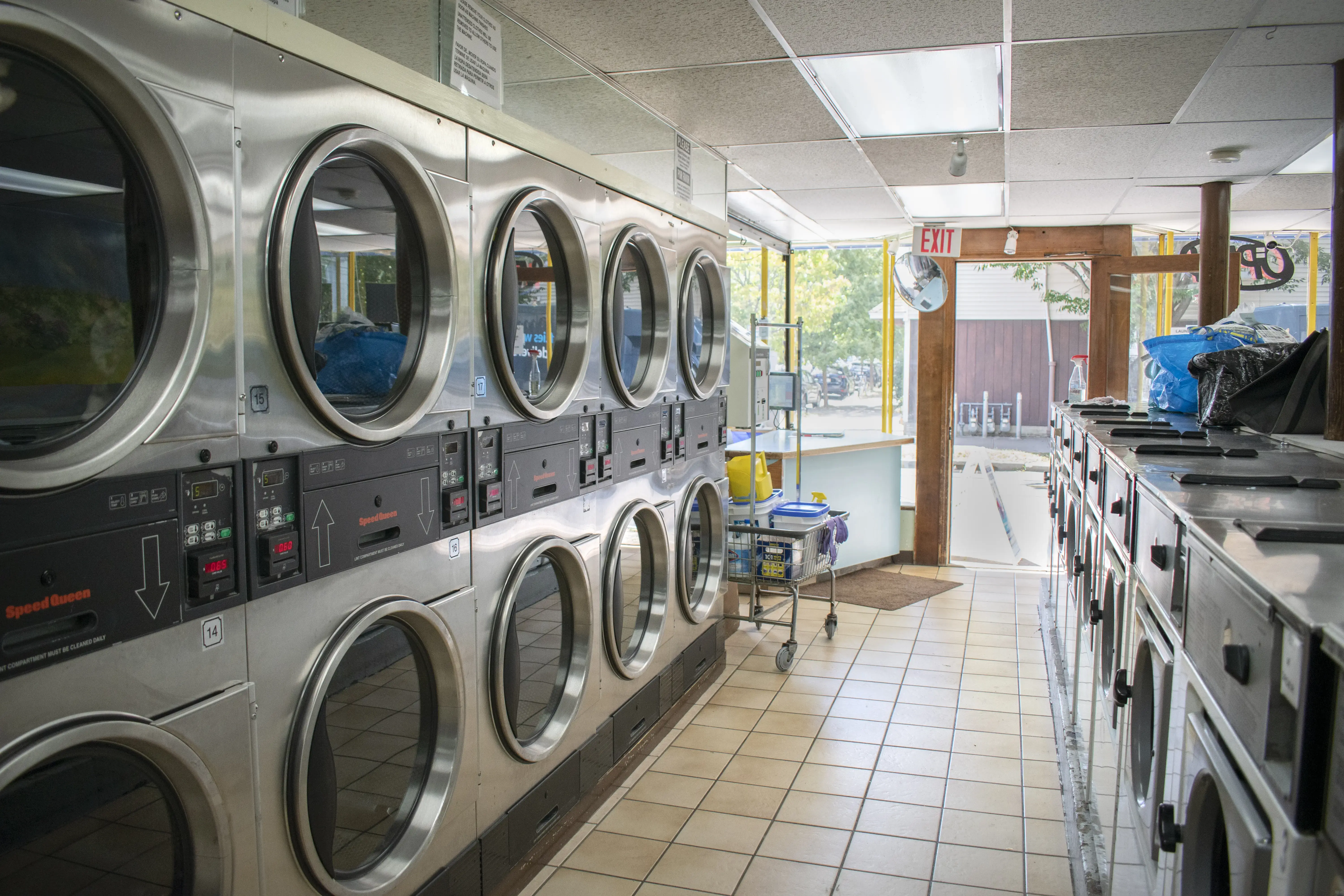 Bubble & Squeak Laundromat - Image 1