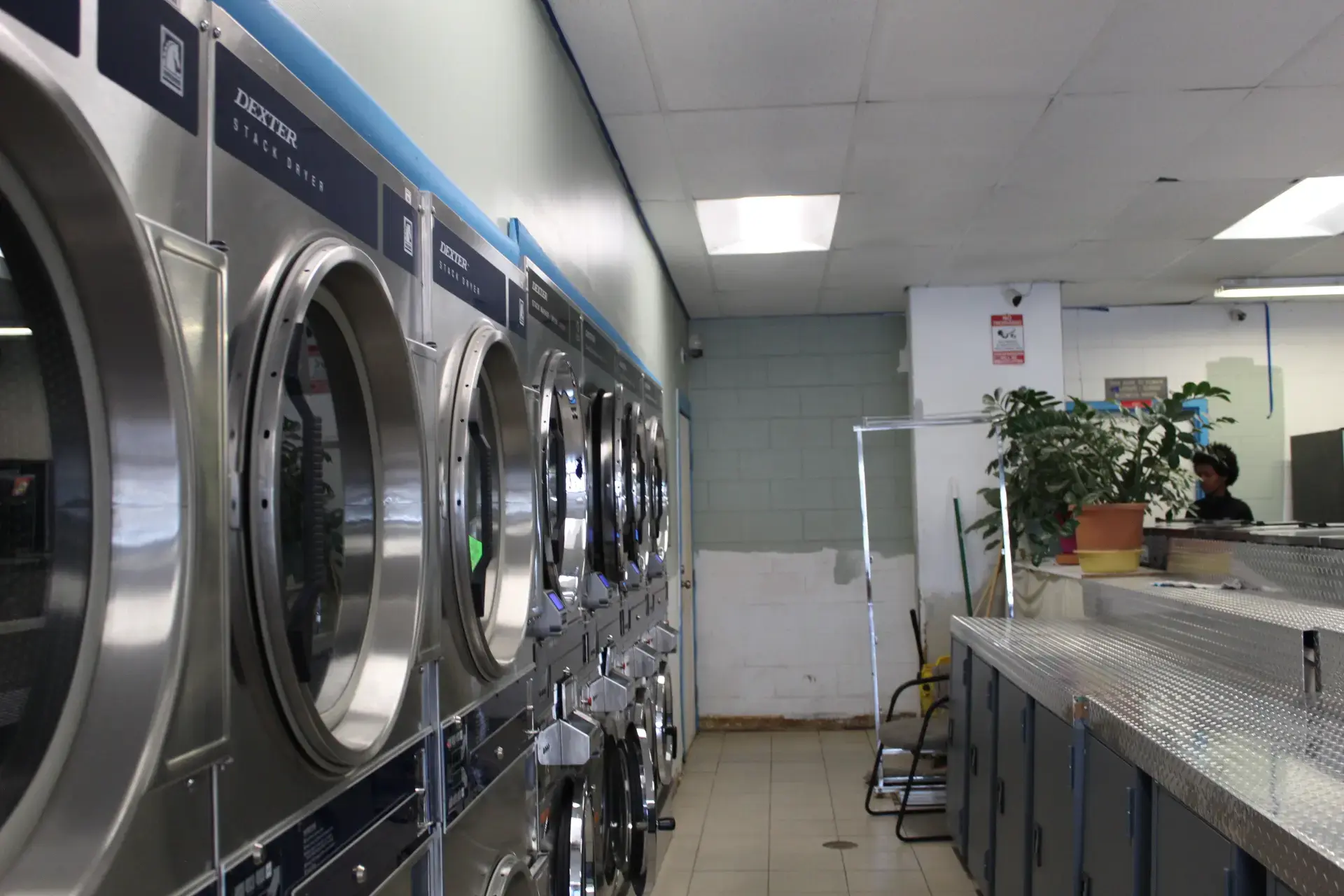Bubble Wash Coin Laundry thumbnail 20