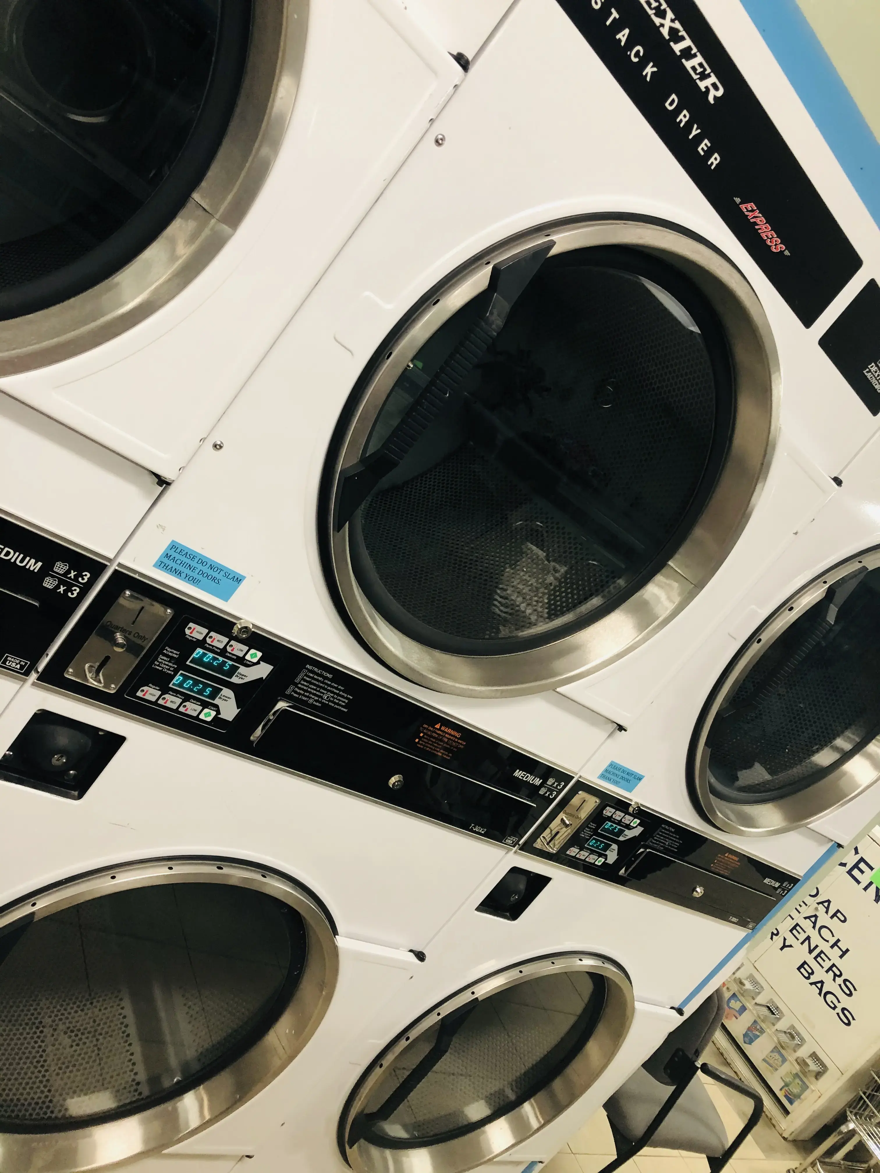 Bubble Wash Coin Laundry thumbnail 18