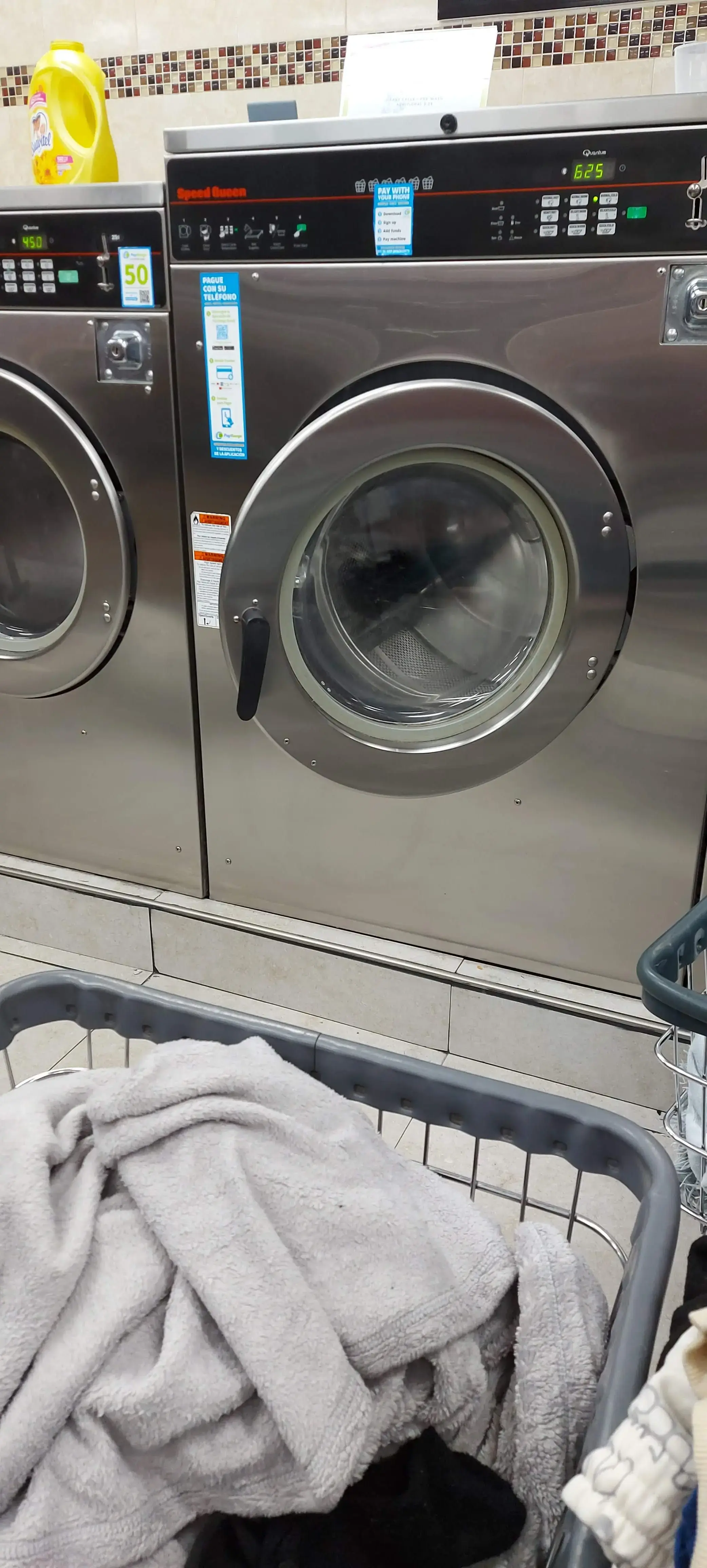 Bubble Zone Laundromat thumbnail 9