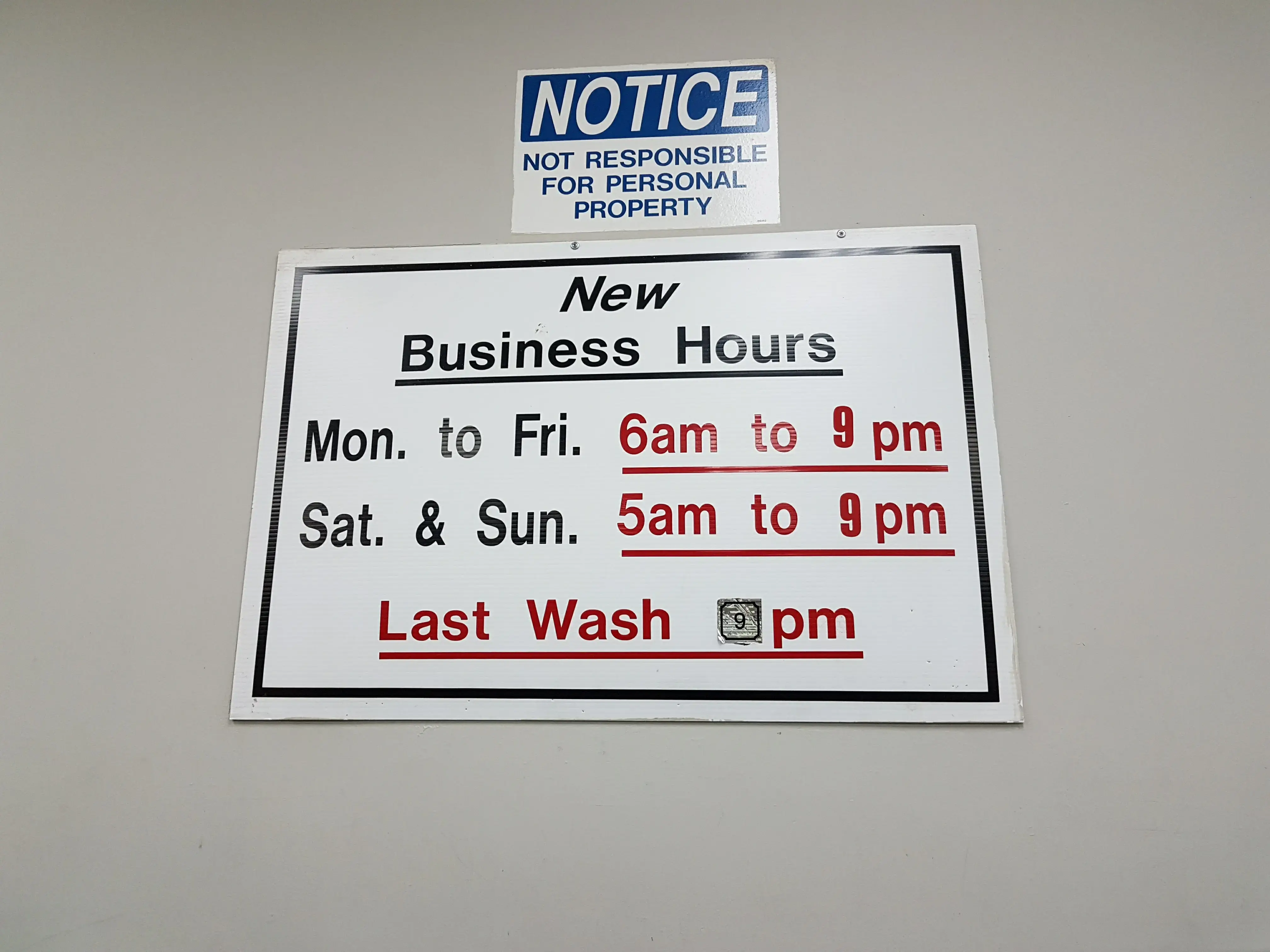 Bubbles 2 Laundromat - Image 20