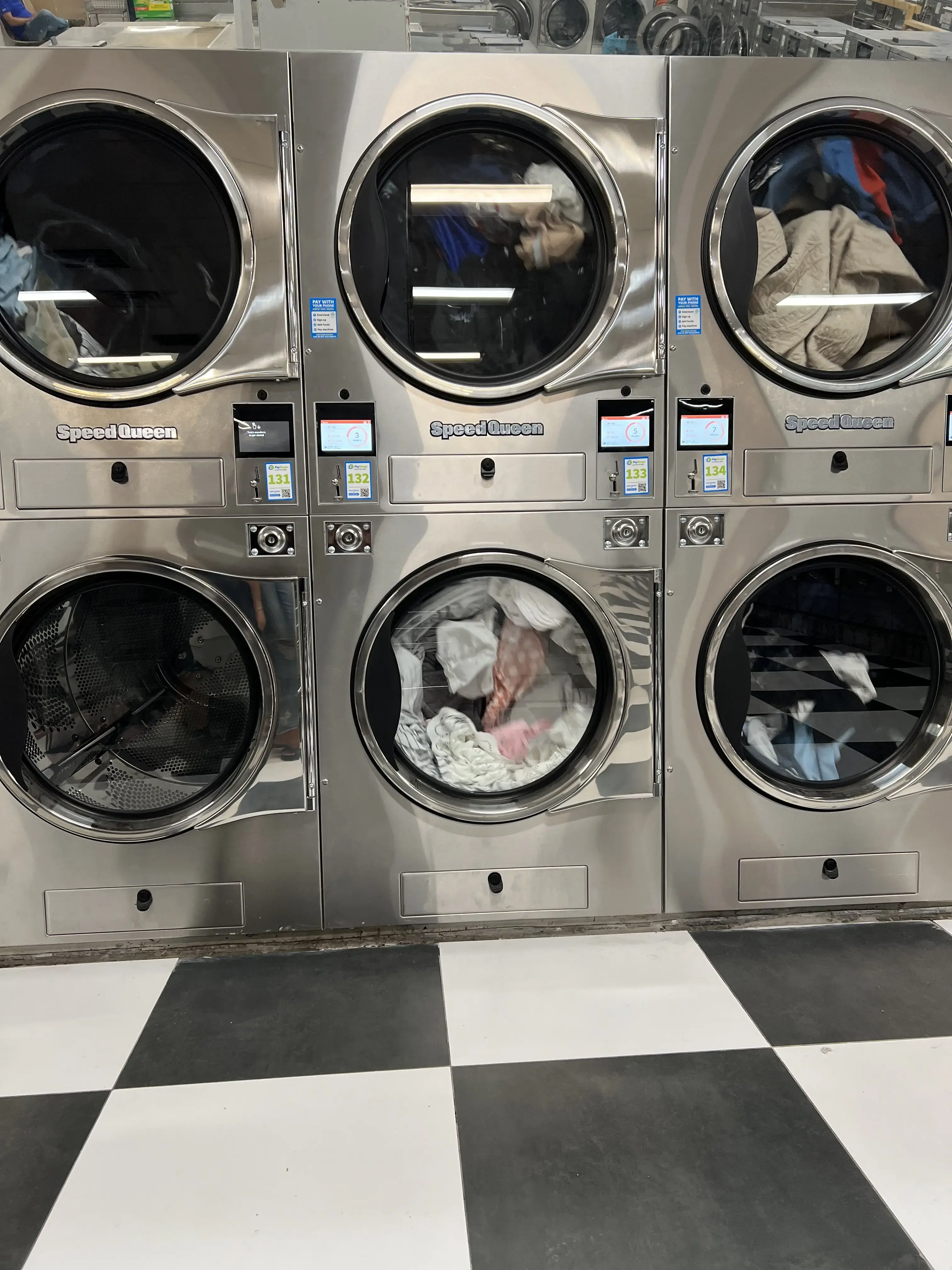 Bubbles aRe US Laundromats thumbnail 8