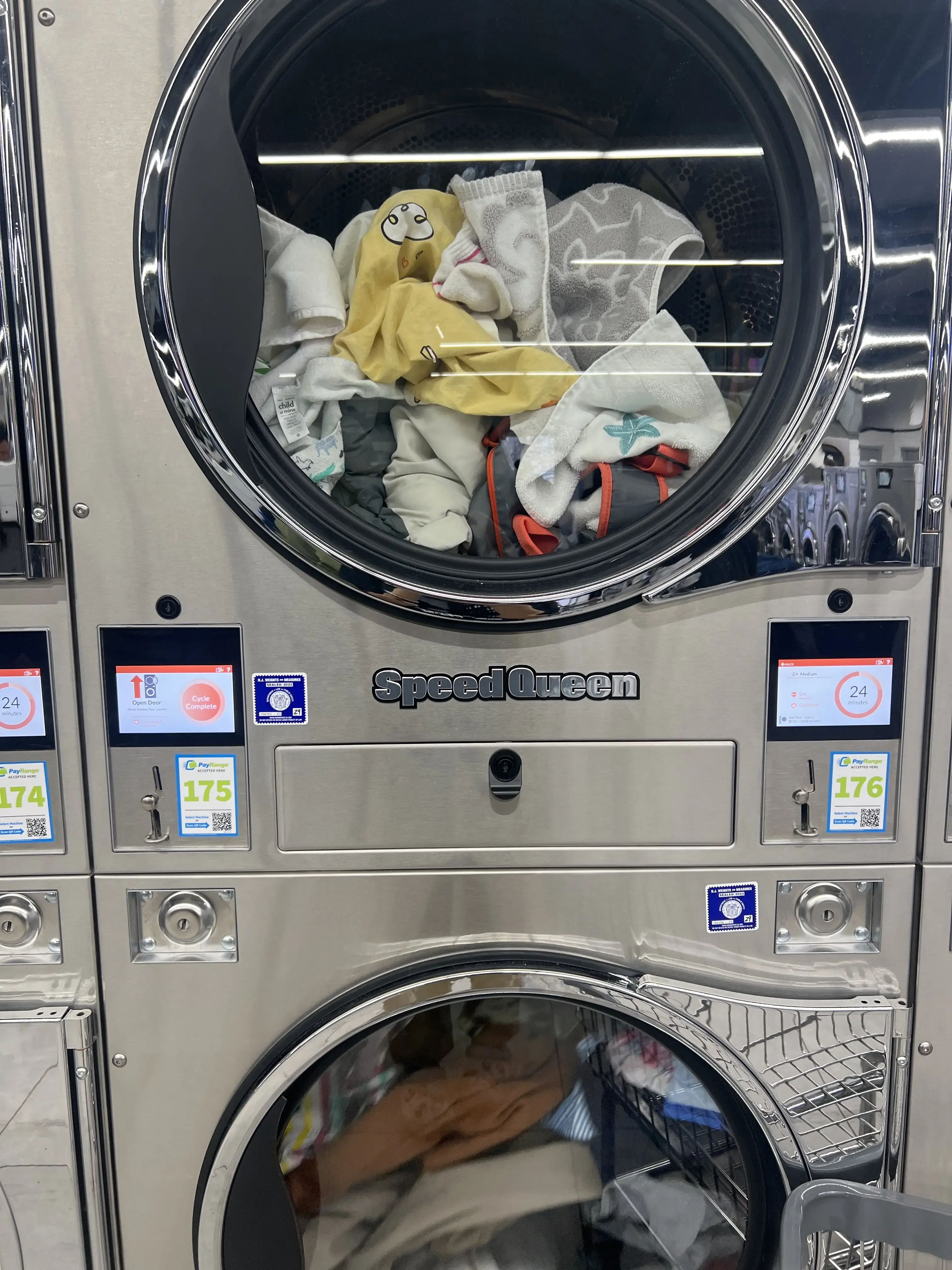 Bubbles aRe US Laundromats - Image 3