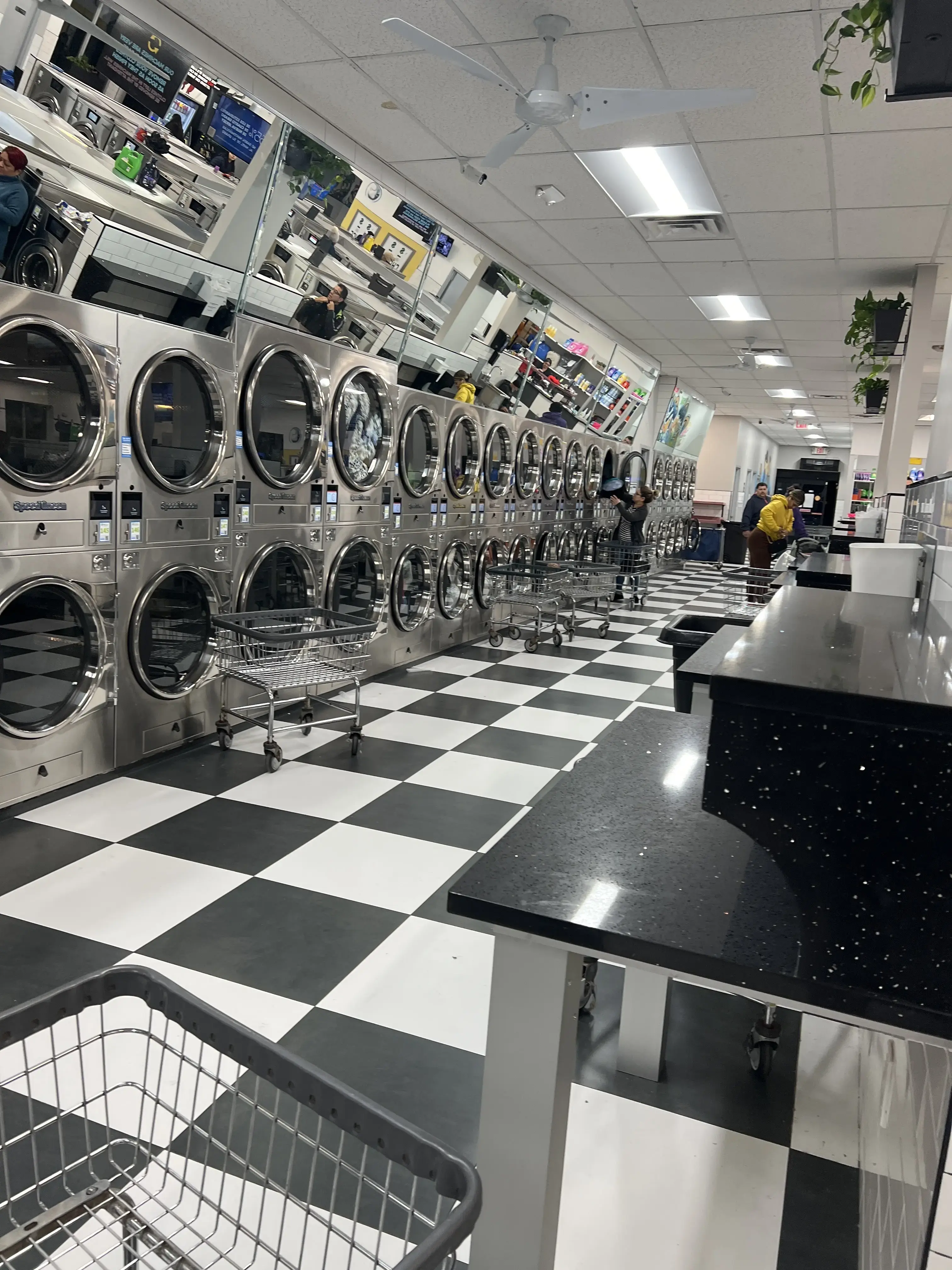 Bubbles aRe US Laundromats - Image 7