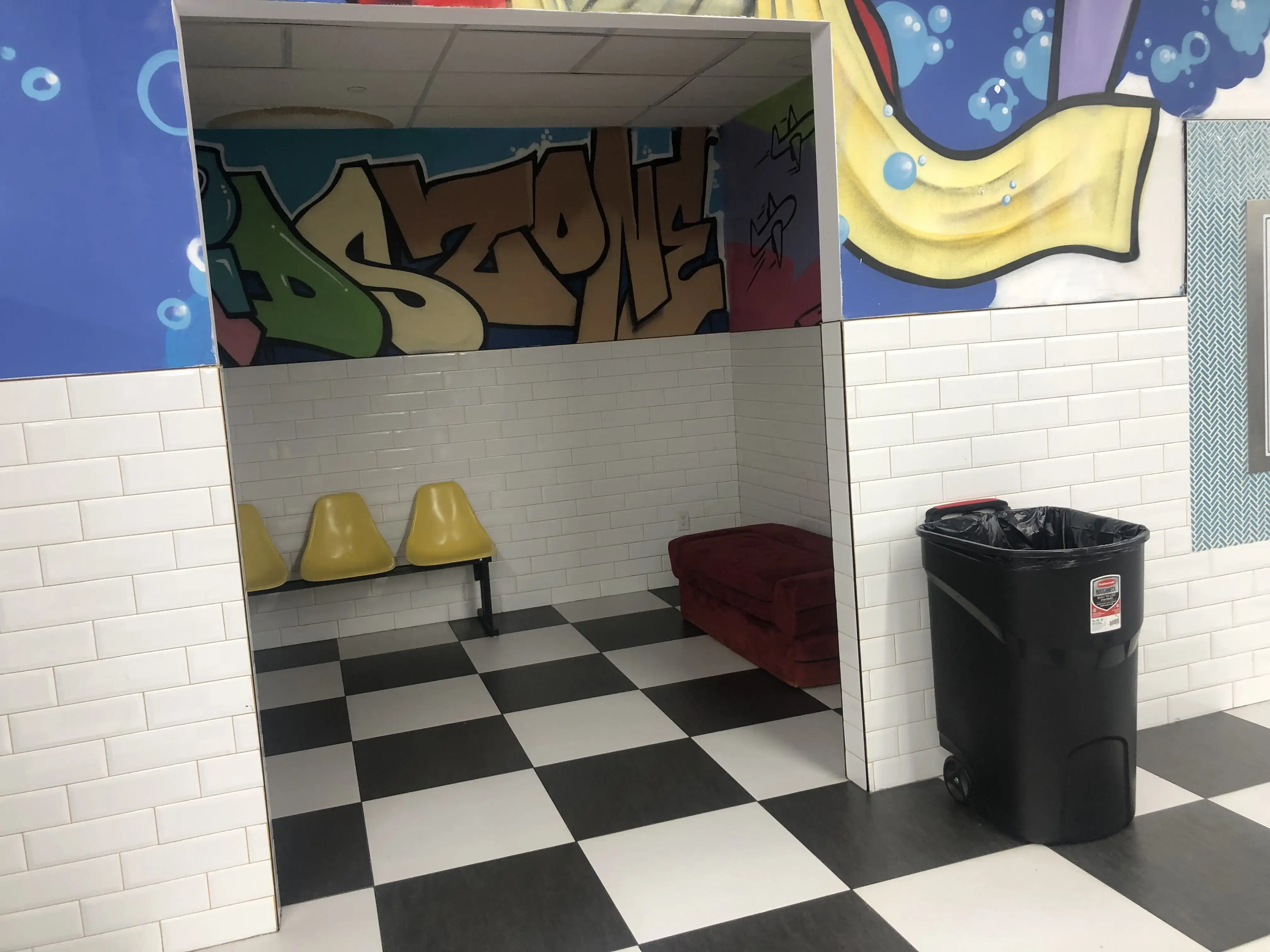 Bubbles aRe US Laundromats - Image 12