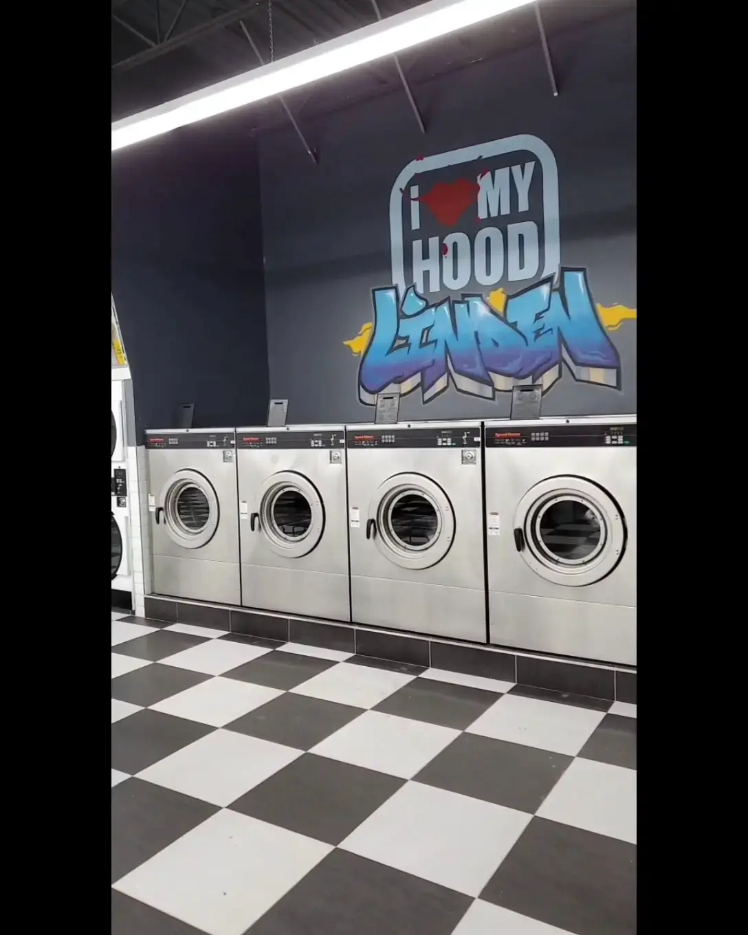 Bubbles aRe US Laundromats thumbnail 2