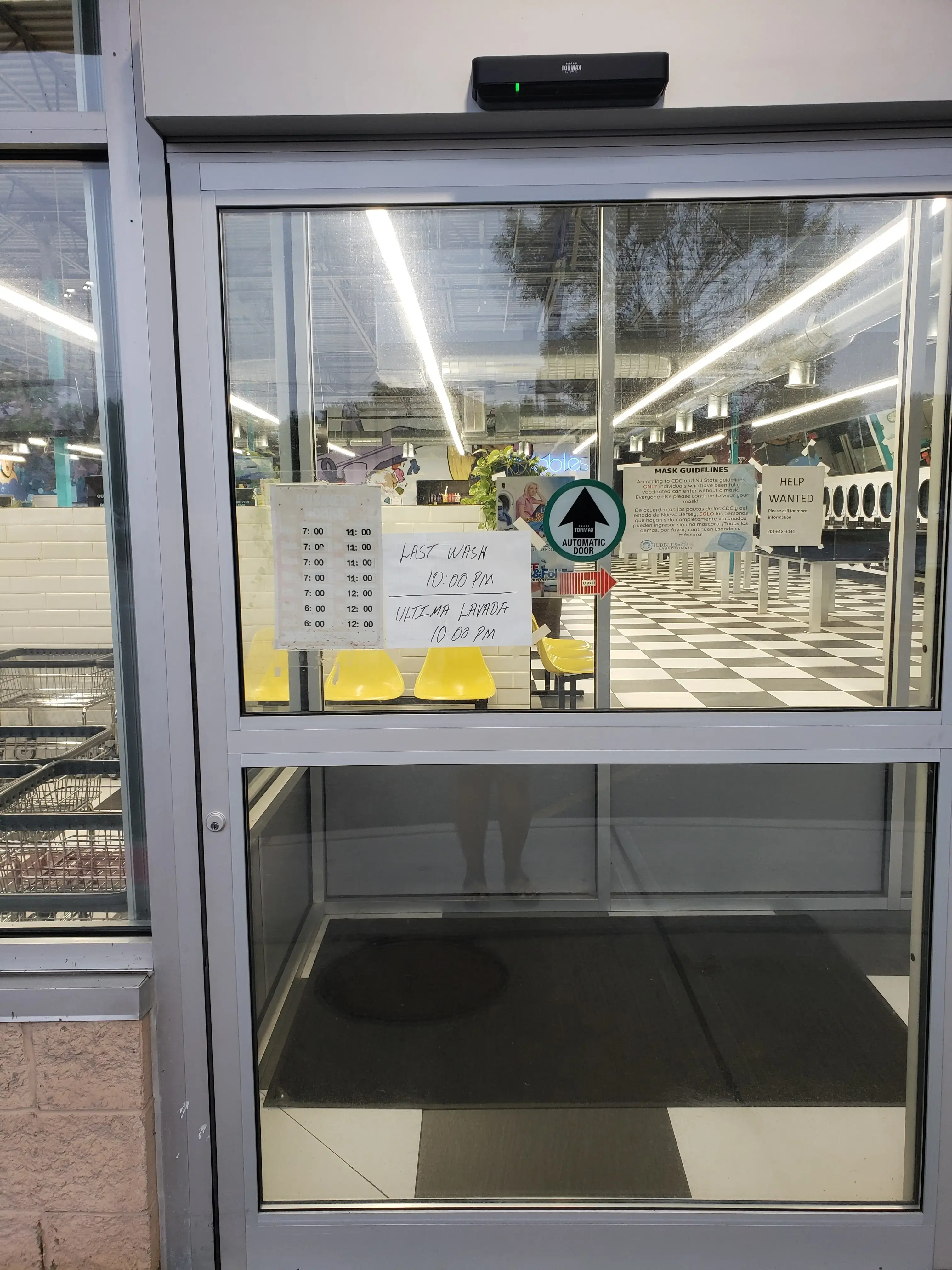 Bubbles aRe US Laundromats thumbnail 18