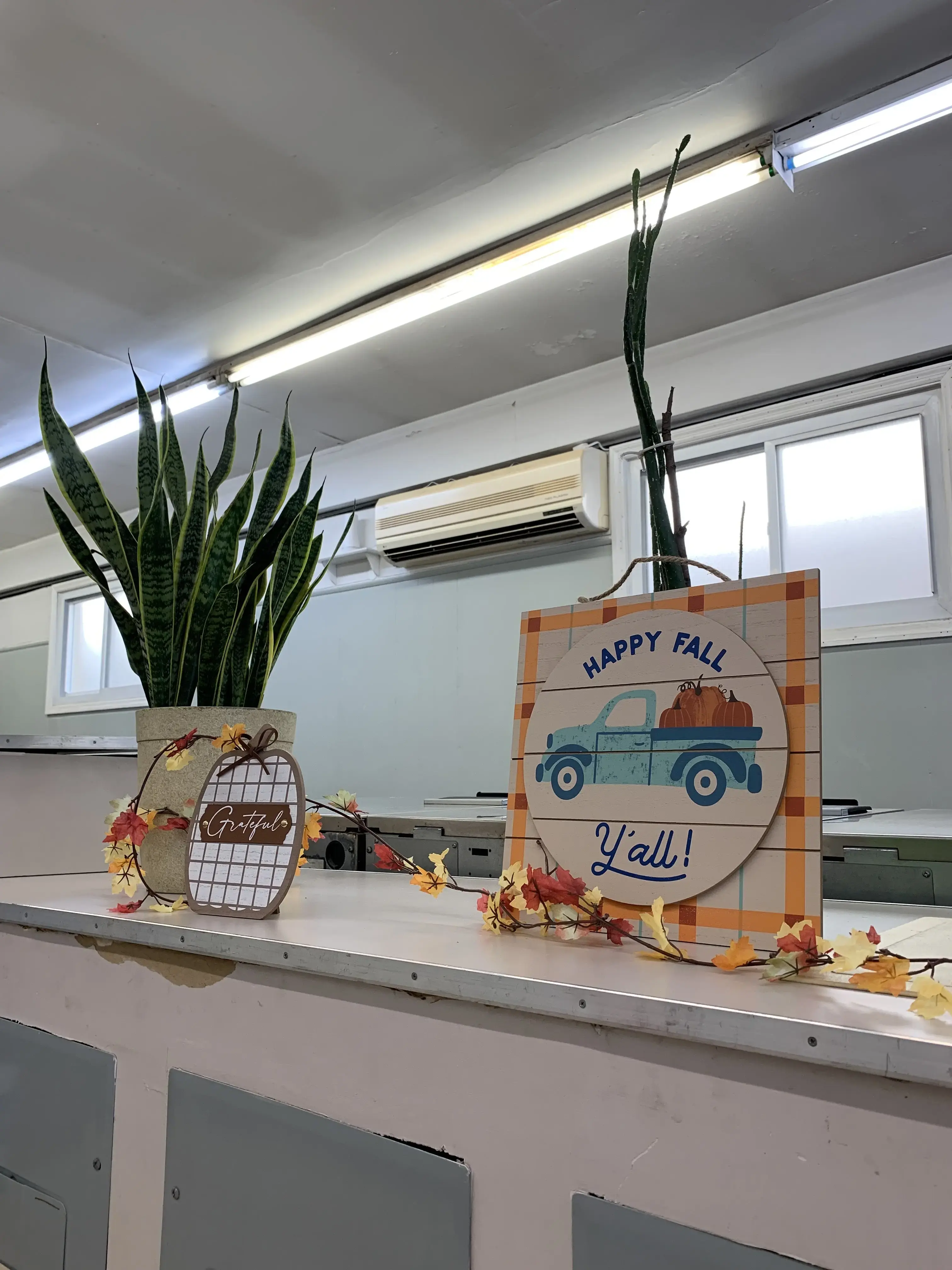 Bubbles & Baskets Laundromat - Image 18