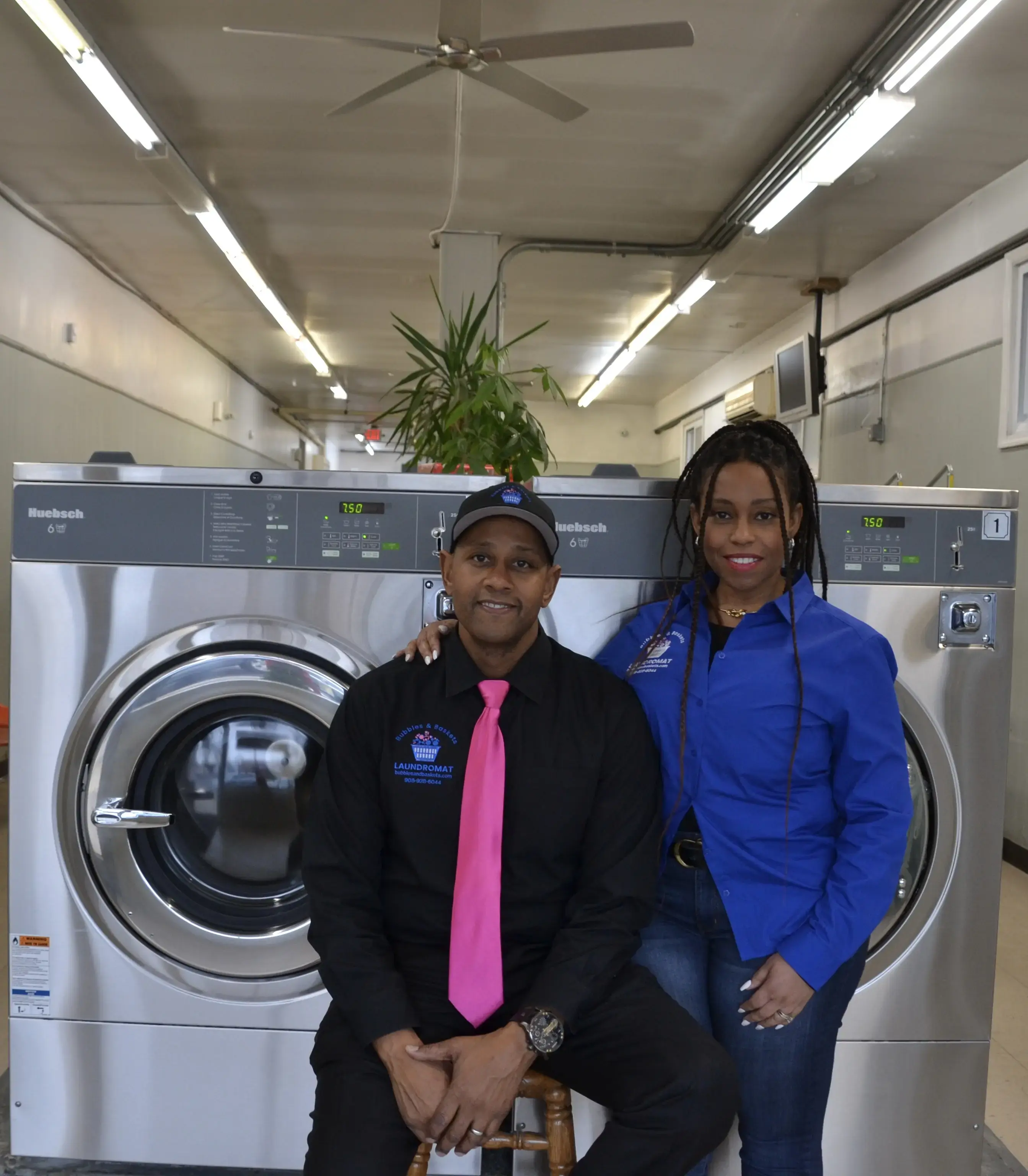 Bubbles & Baskets Laundromat thumbnail 7