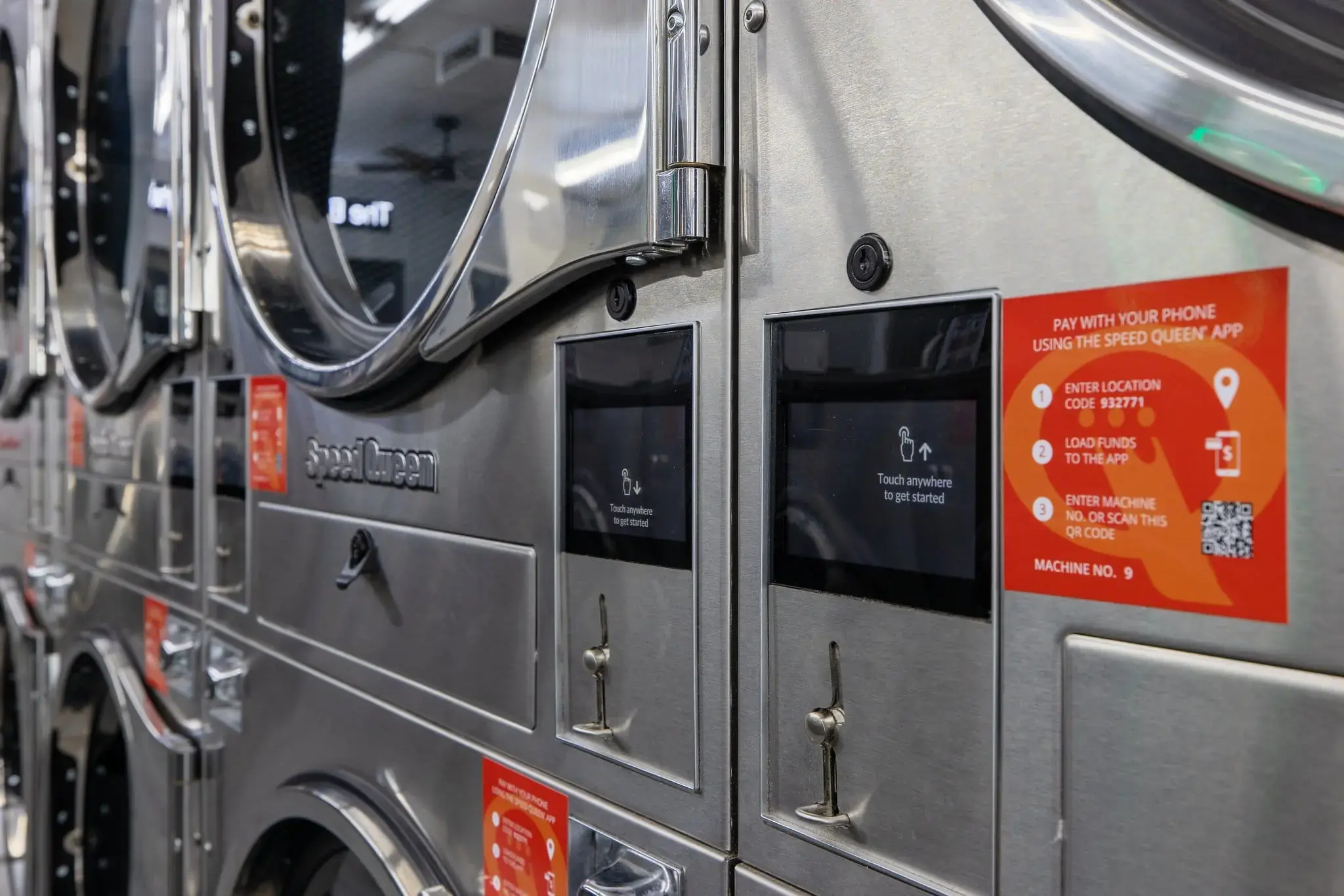 Bubbles & Bleach Laundromat and Wash & Fold Service thumbnail 6