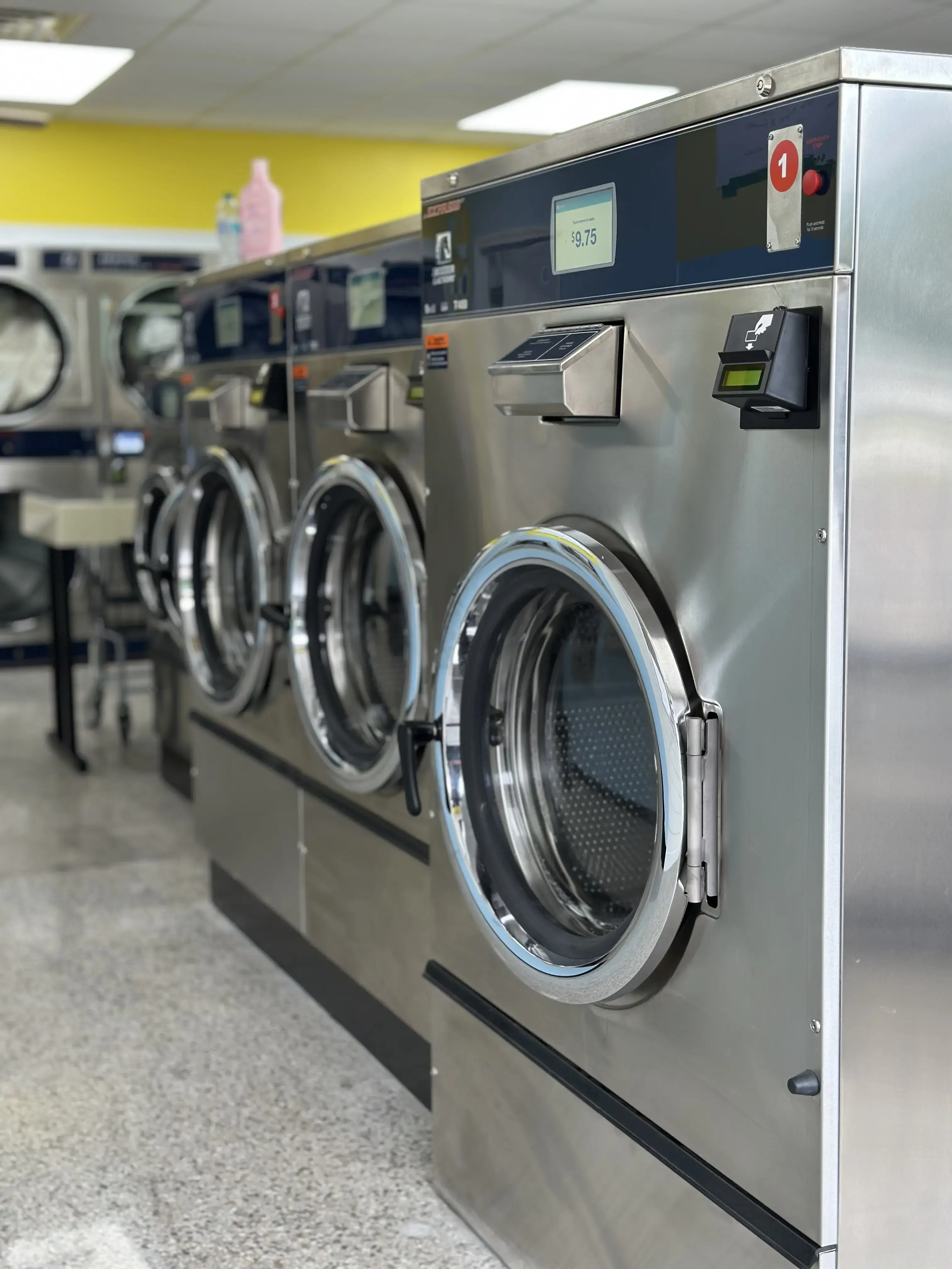 Bubbles & Bleach Laundromat Gastonia thumbnail 17