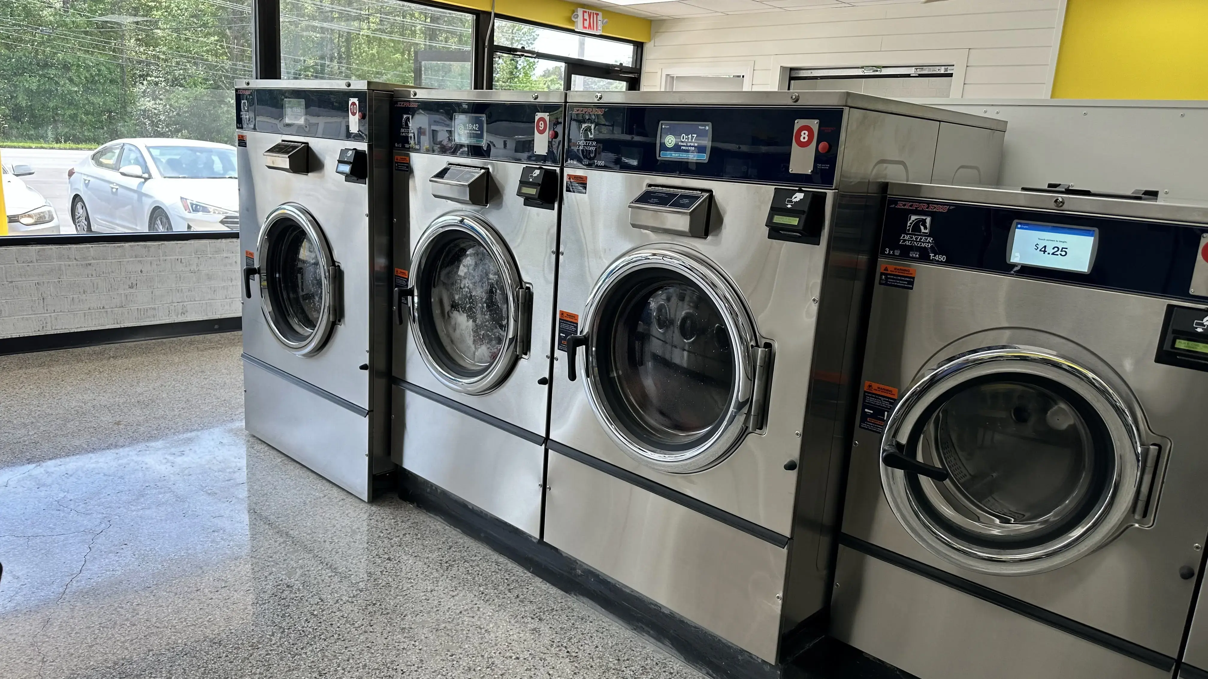 Bubbles & Bleach Laundromat Gastonia - Image 3