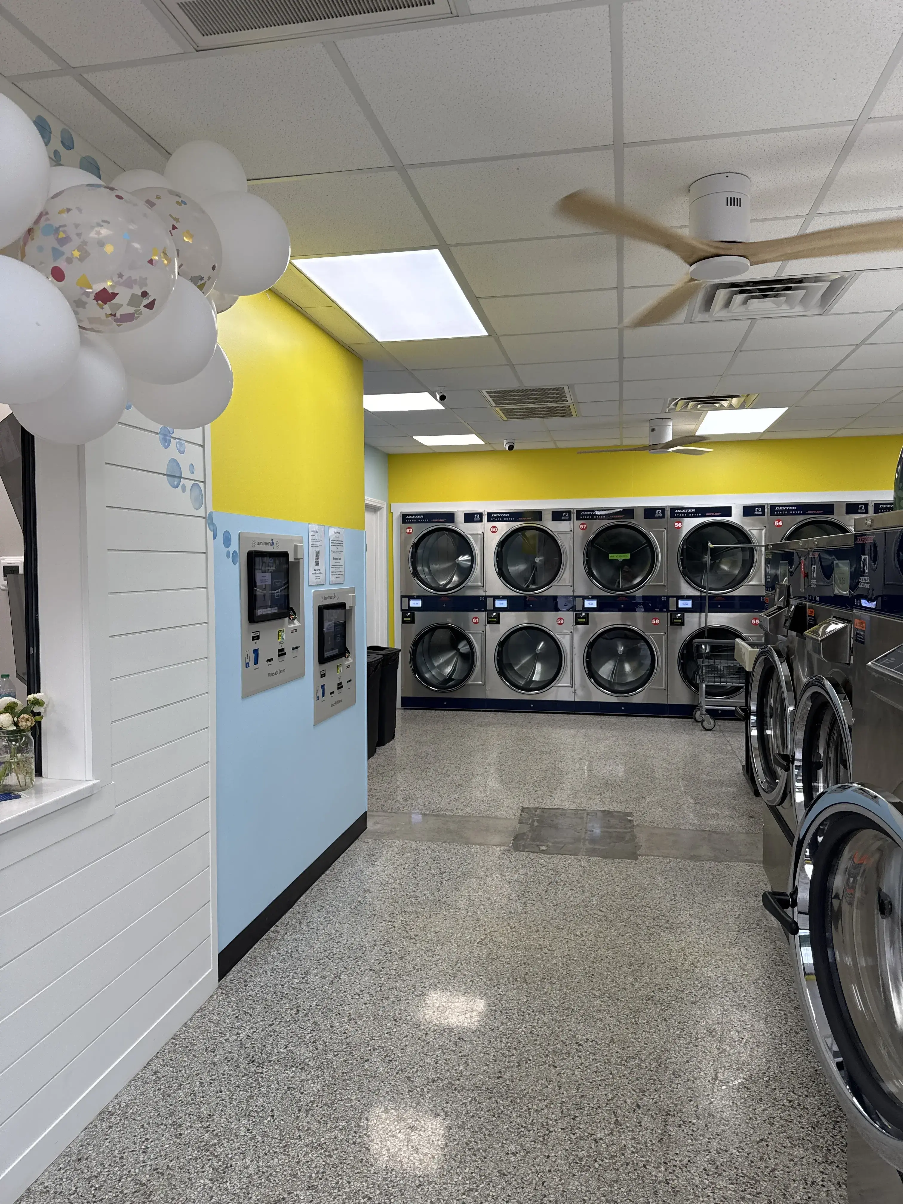 Bubbles & Bleach Laundromat Gastonia thumbnail 16
