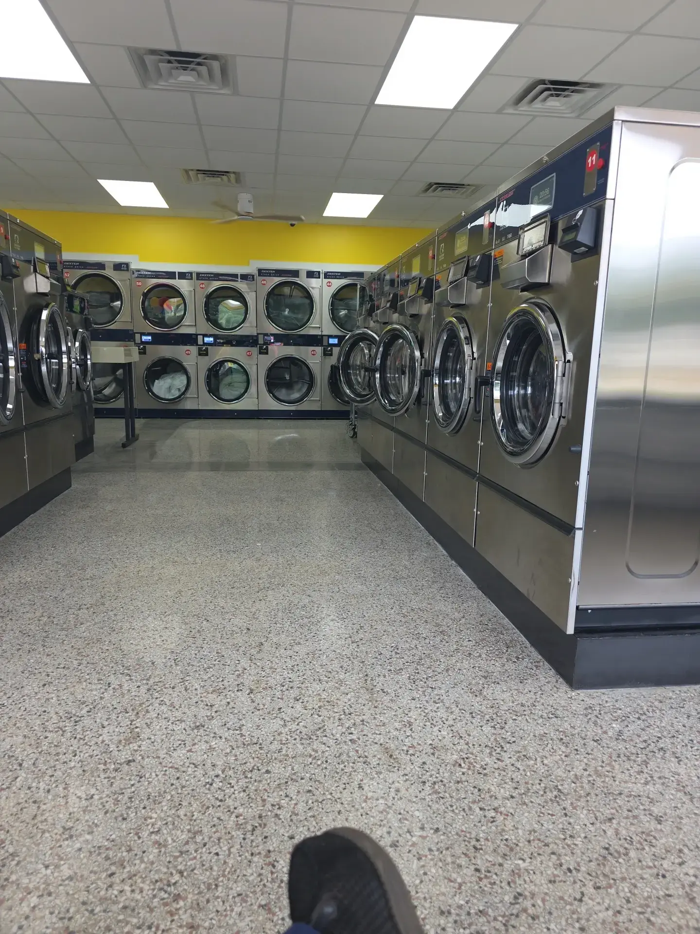 Bubbles & Bleach Laundromat Gastonia thumbnail 20
