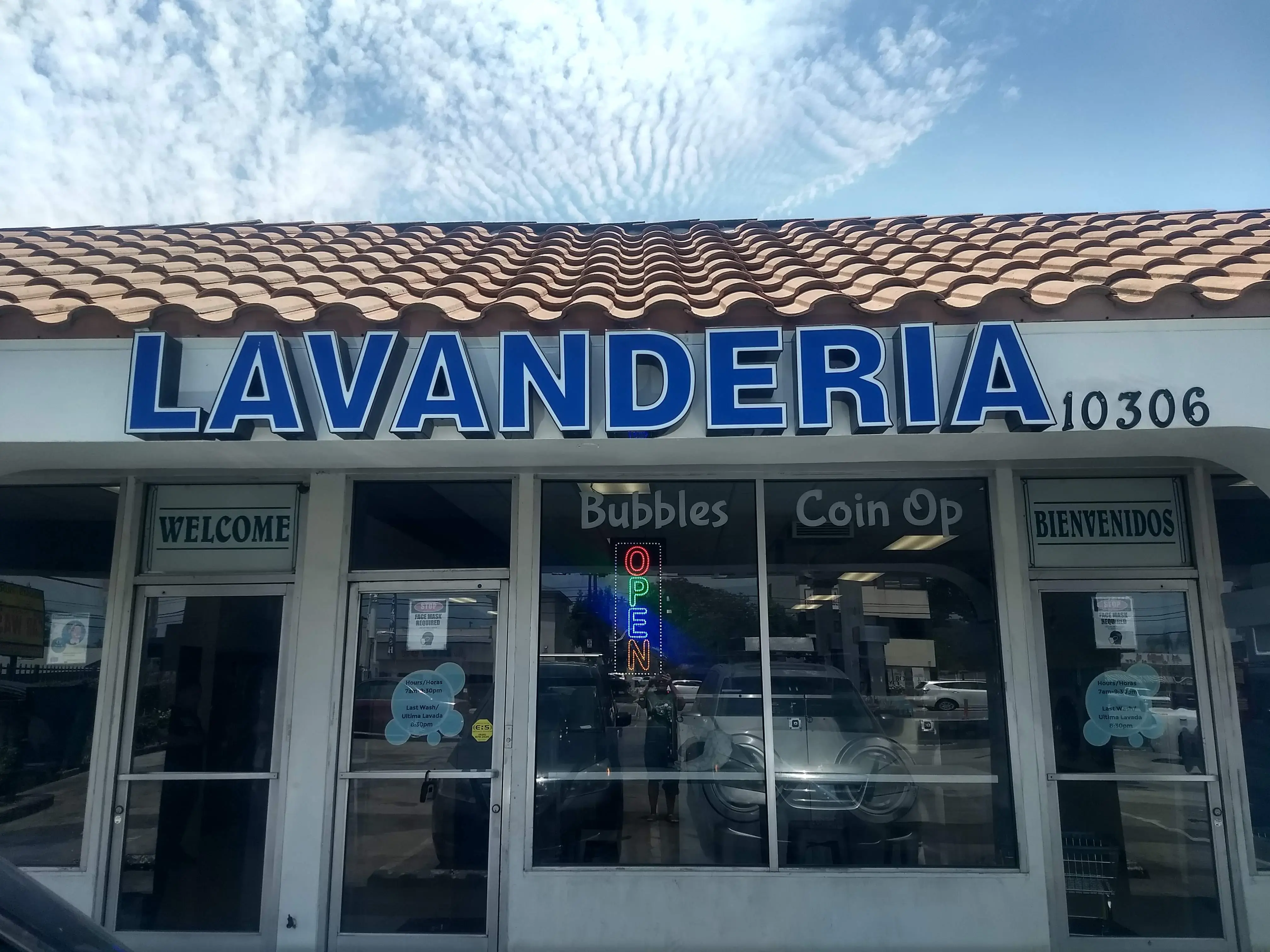 Bubbles Coin Op Lavanderia location