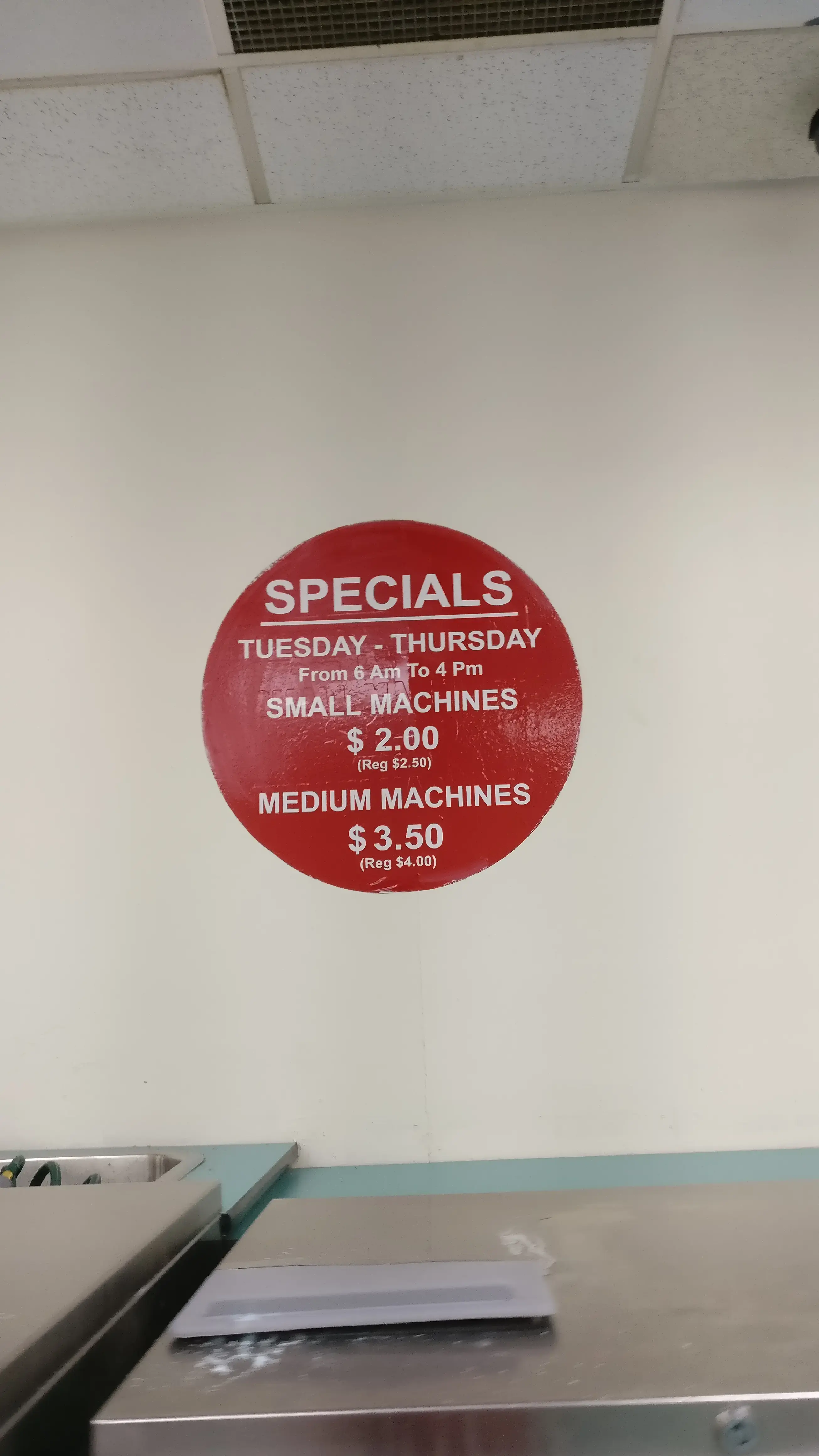 Bubbles Laundromat - Image 5