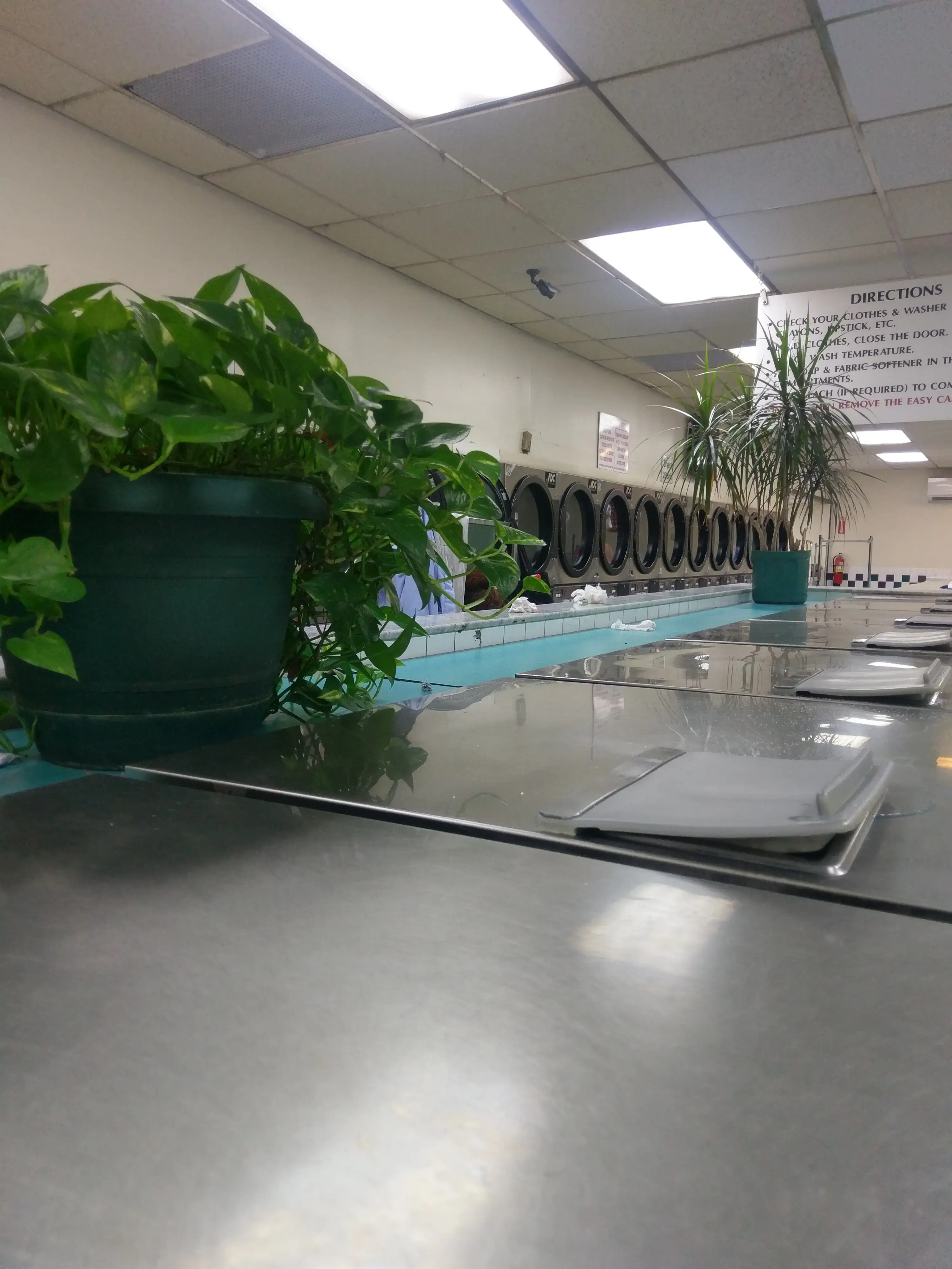 Bubbles Laundromat - Image 12