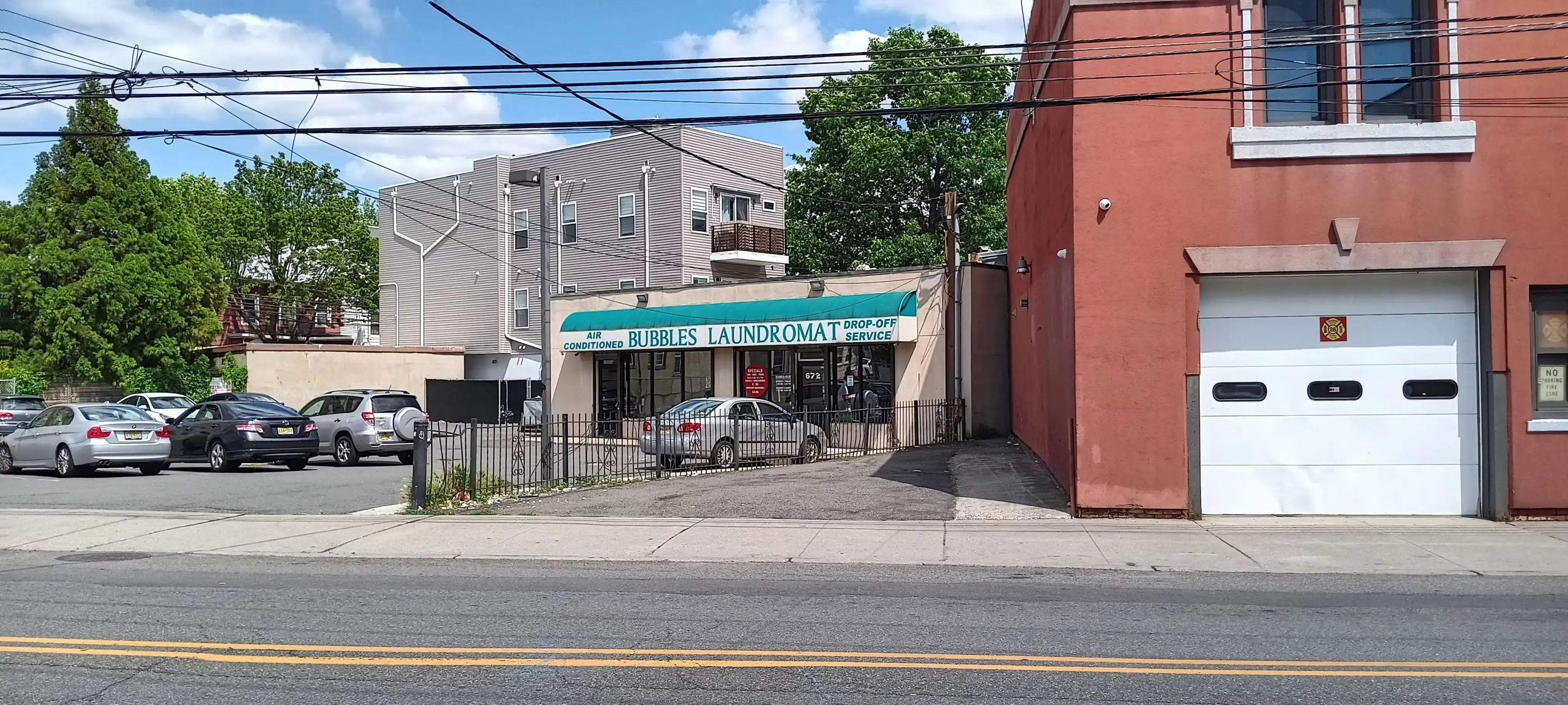 Bubbles Laundromat - Image 4