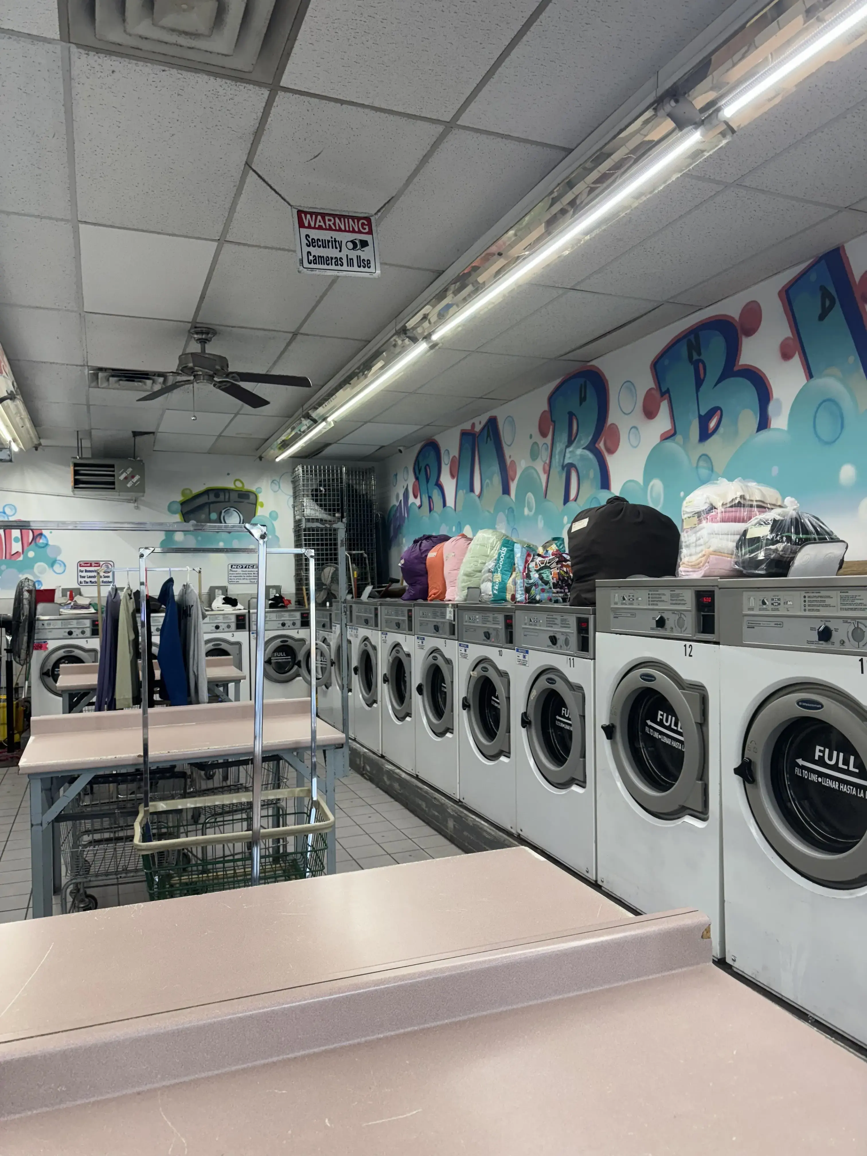 Bubbles Laundry thumbnail 9