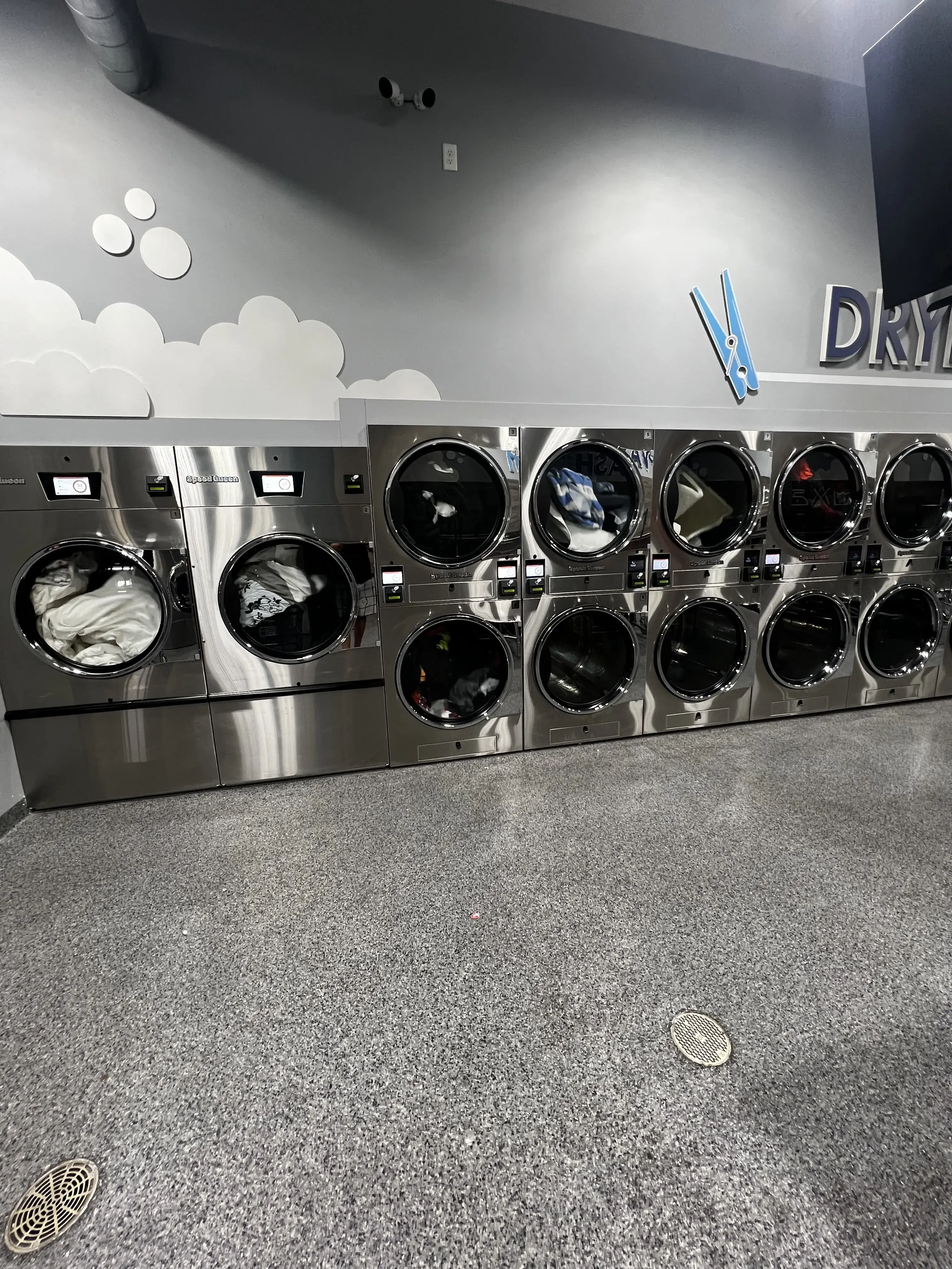 Bubbles Laundry - Image 19