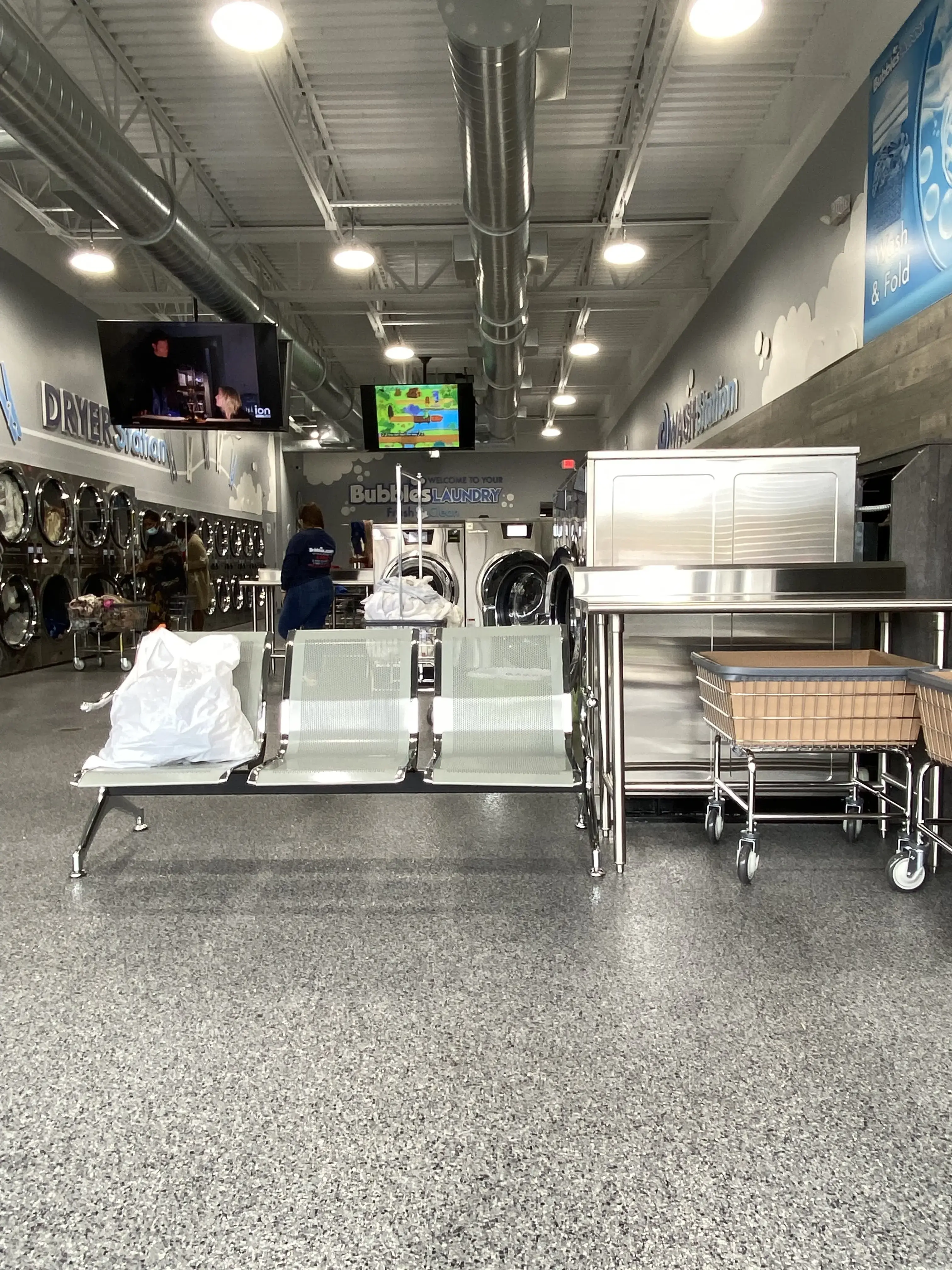 Bubbles Laundry thumbnail 7