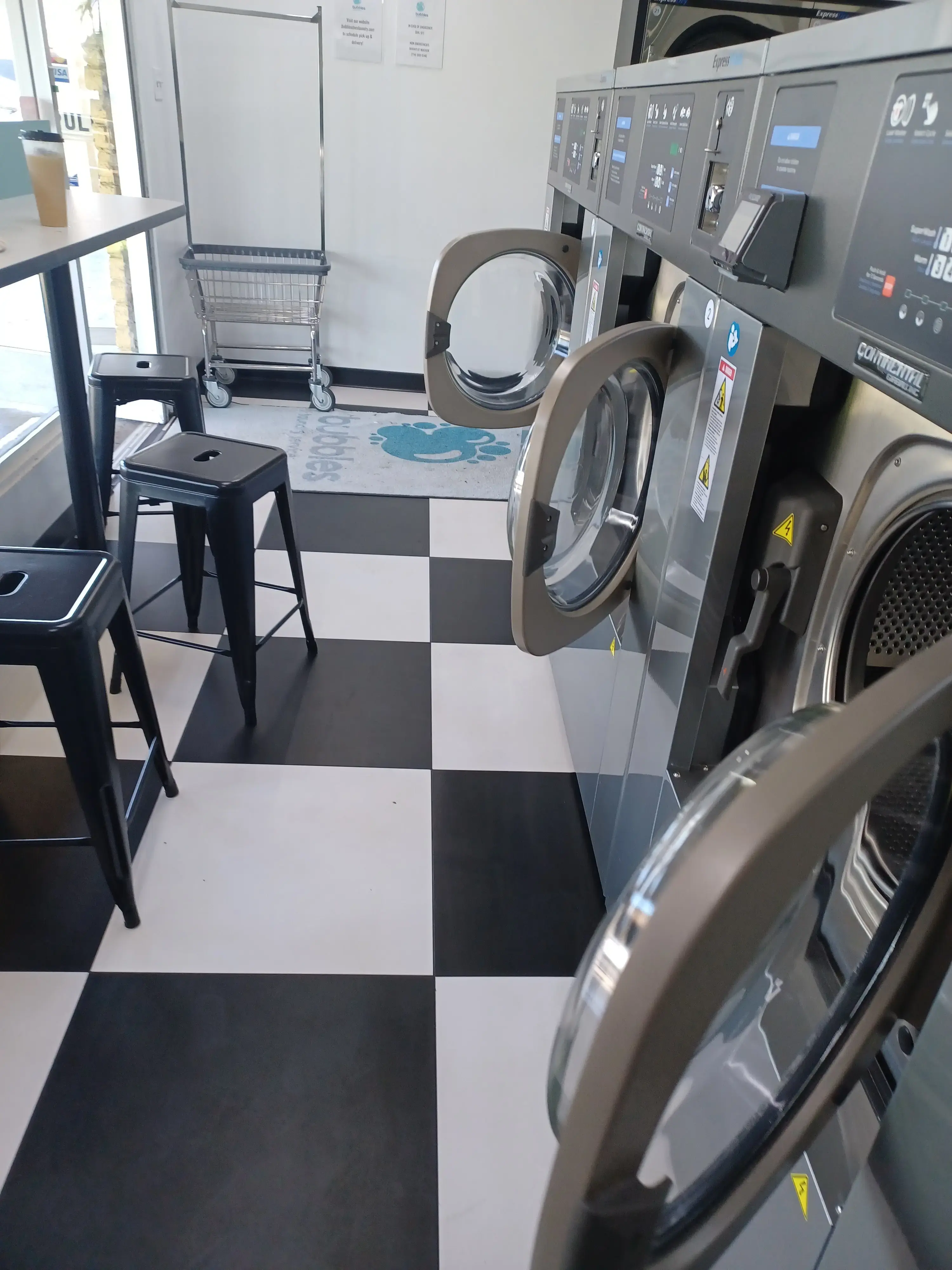 Bubbles Laundry Service thumbnail 17