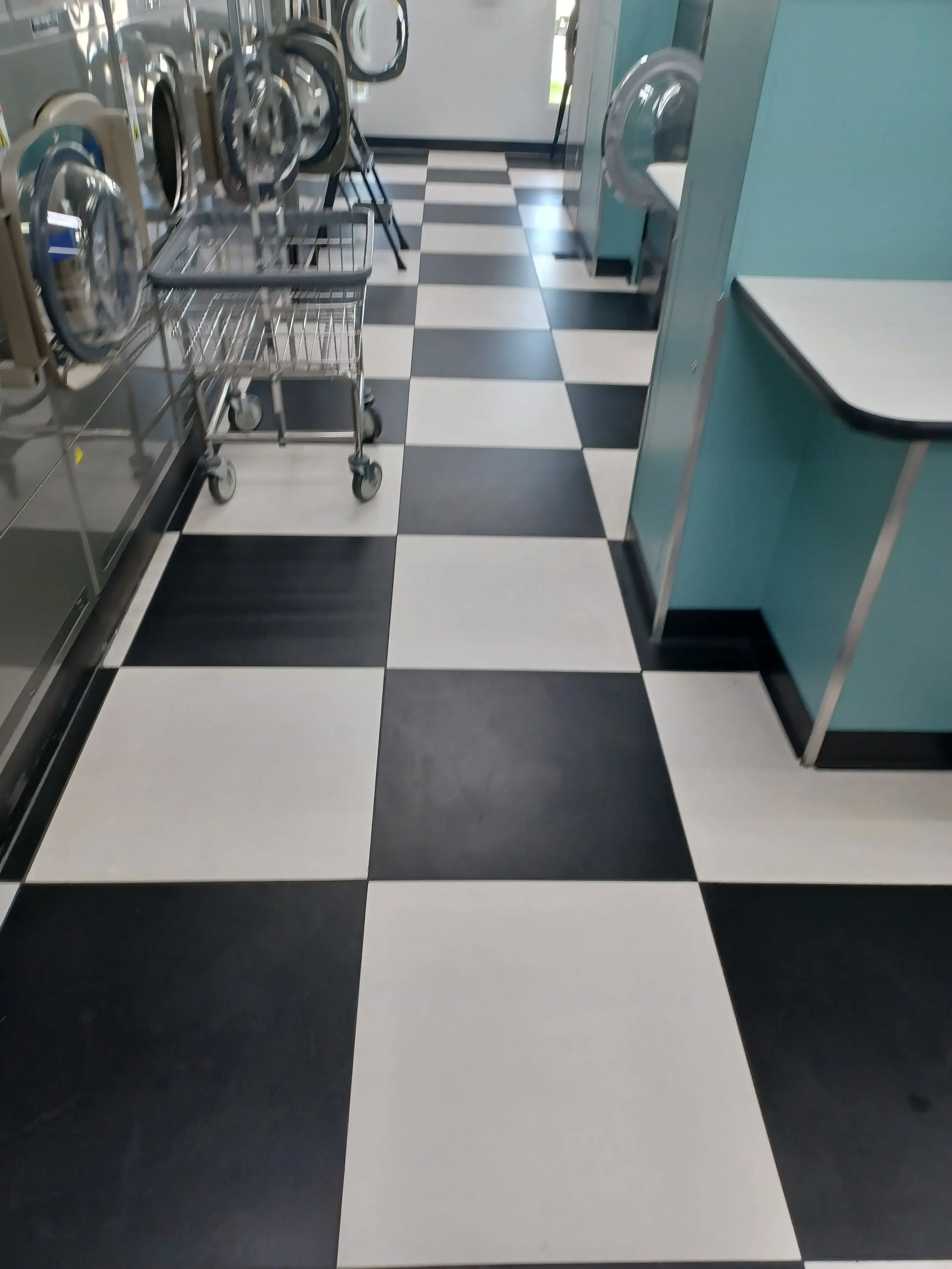 Bubbles Laundry Service - Image 11