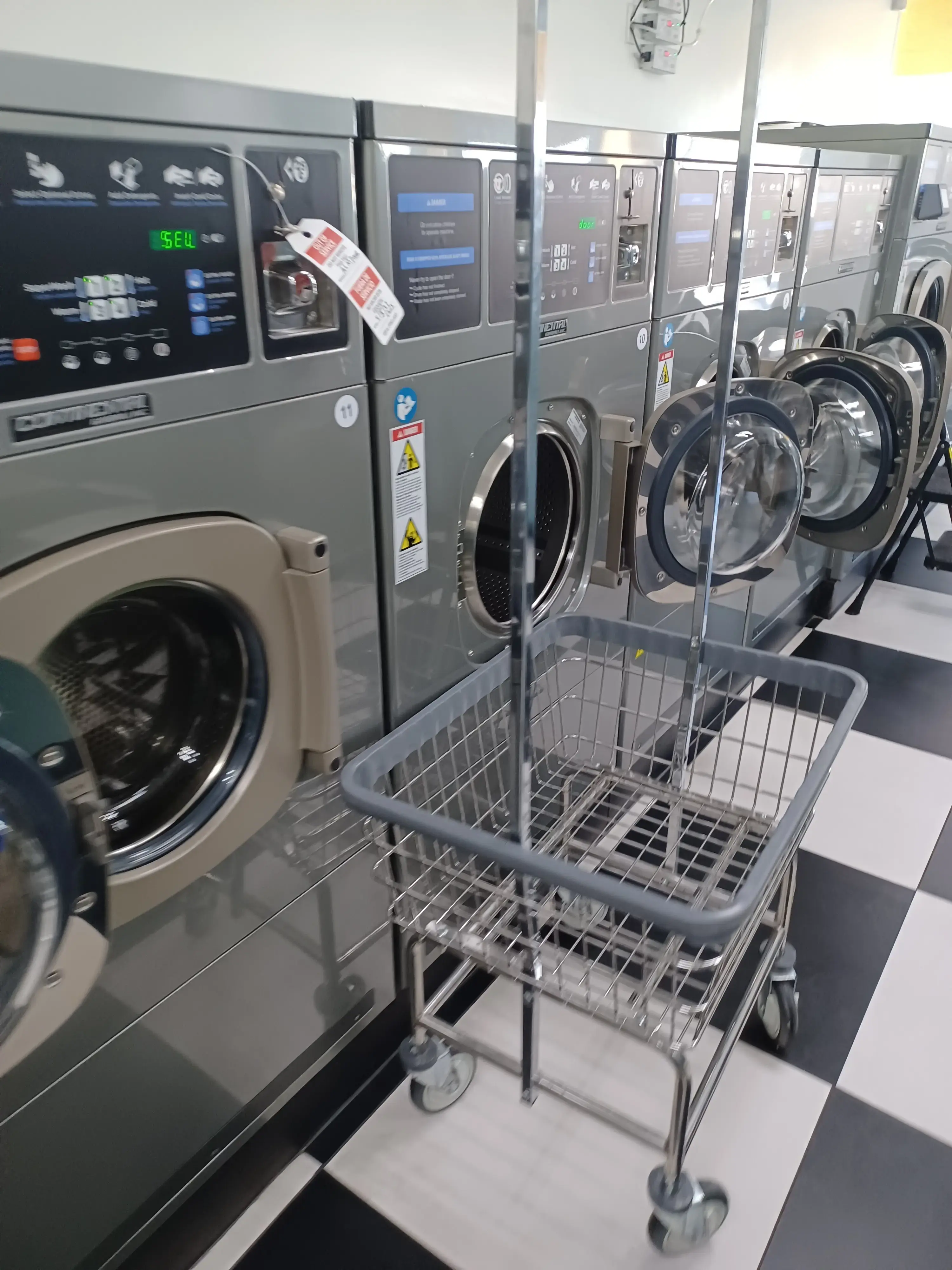 Bubbles Laundry Service thumbnail 1