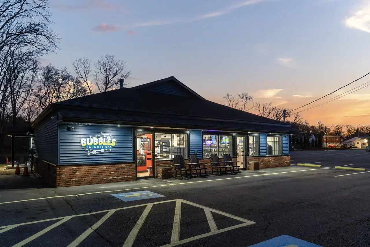 Bubbles Laundry Spa - Image 15