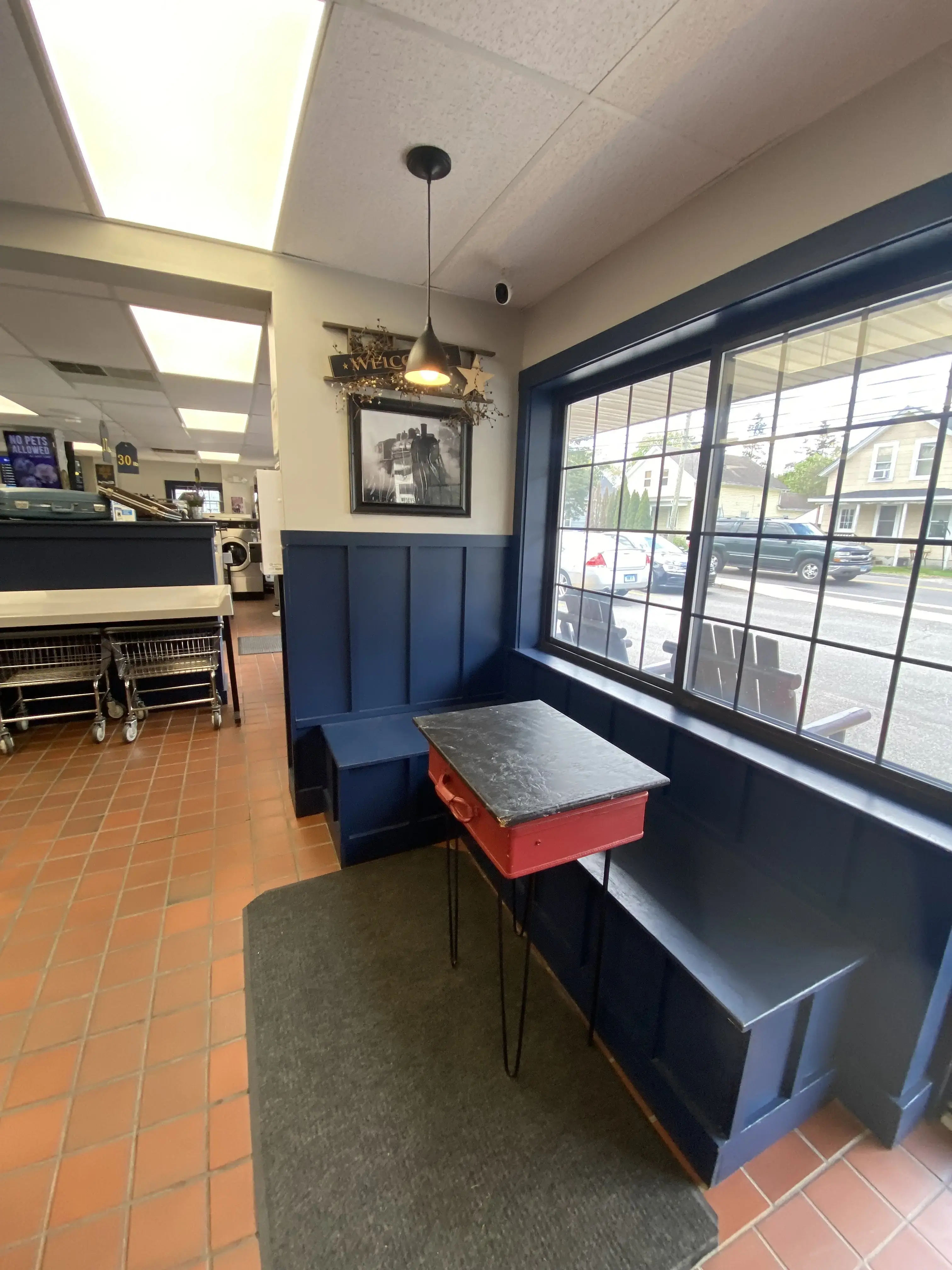 Bubbles Laundry Spa - Image 9