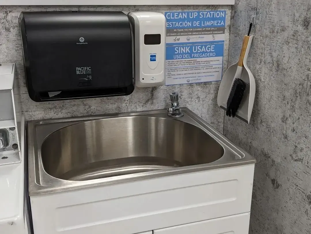 Bubbles LaundryRoom - Image 12