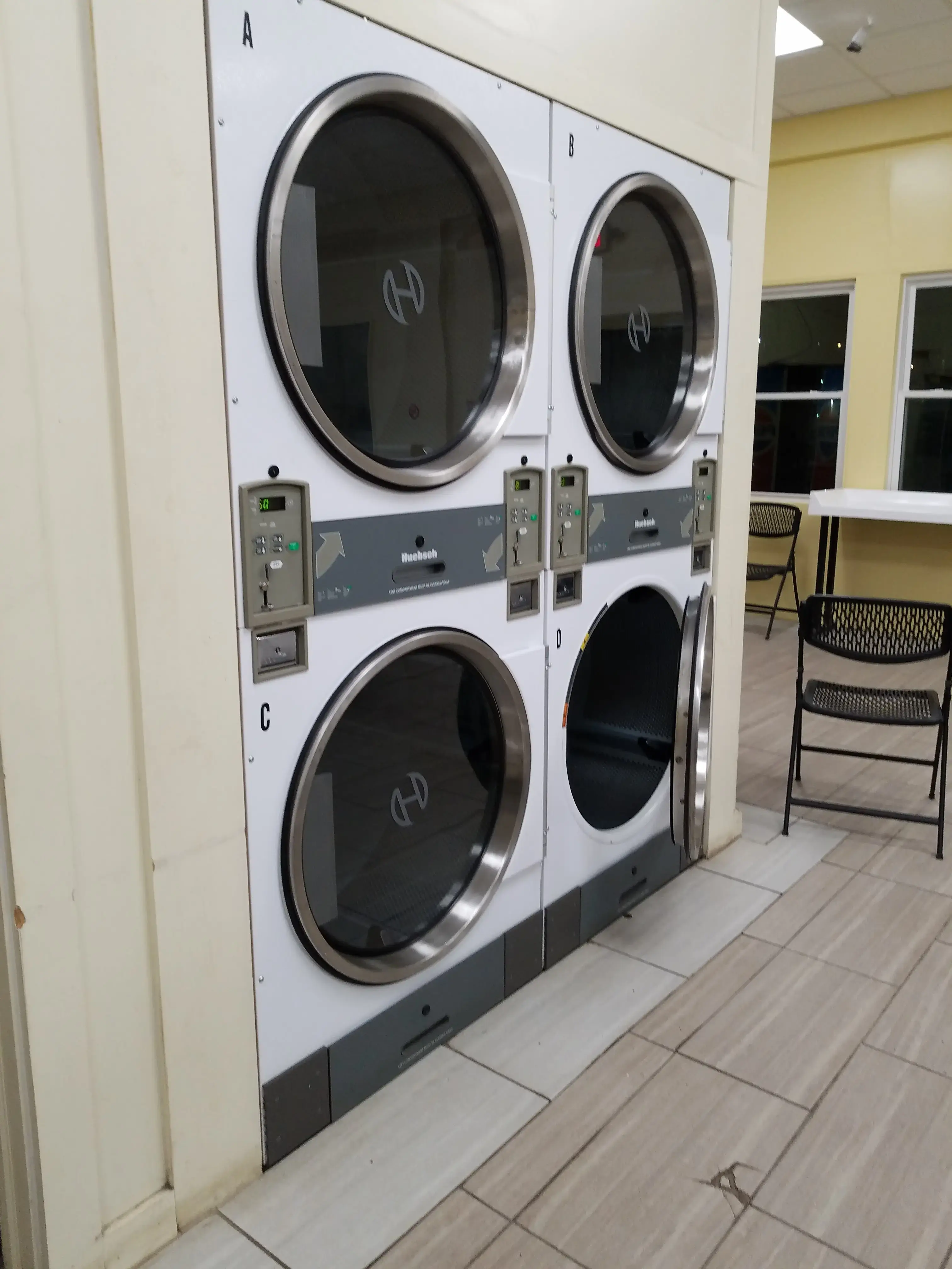 Bubbles On 4th - Image 7