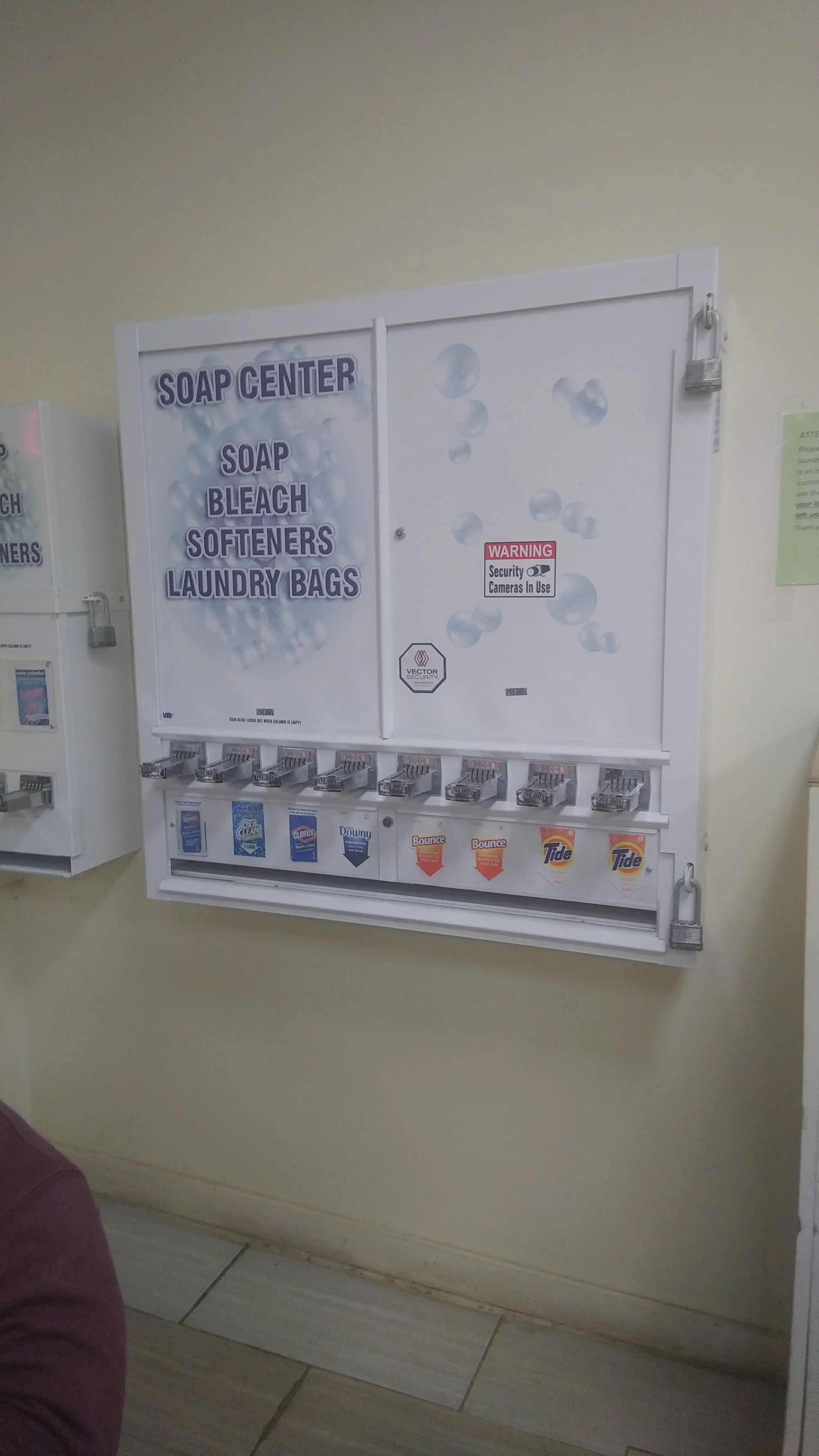 Bubbles On 4th - Image 6