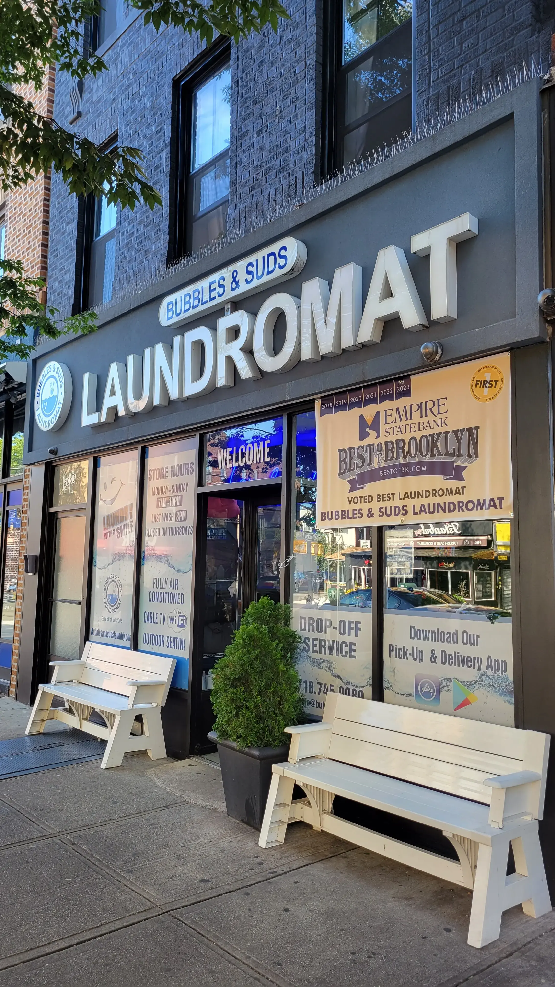 Bubbles & Suds Laundromat - Image 2