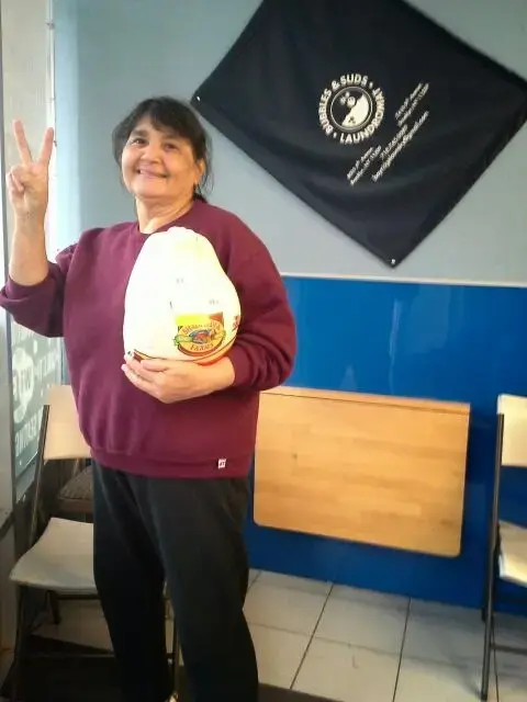 Bubbles & Suds Laundromat - Image 20